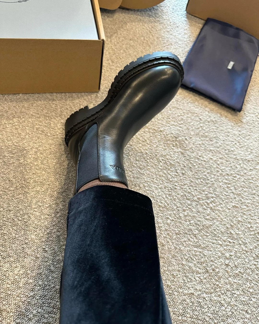 PRADA 프라다 러버솔 첼시 부츠 3