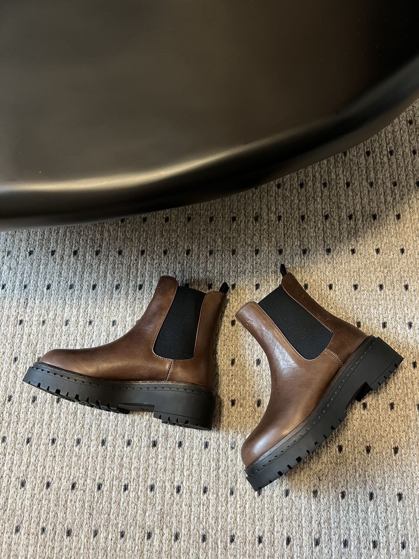 PRADA 프라다 러버솔 첼시 부츠 12