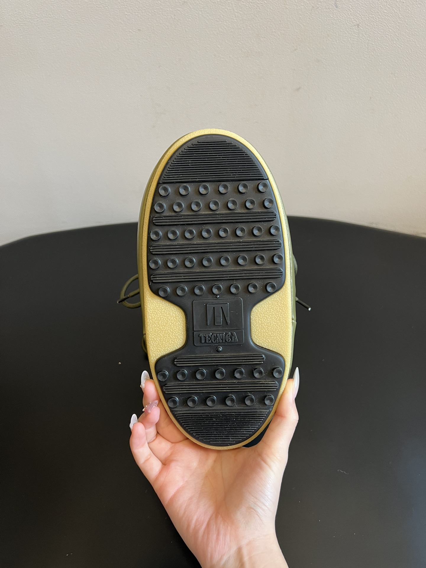 MOON BOOT 문부트 클래식 스노우부츠 9