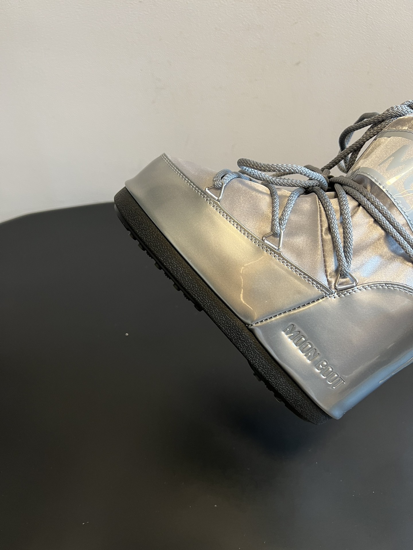 MOON BOOT 문부트 클래식 스노우부츠 10