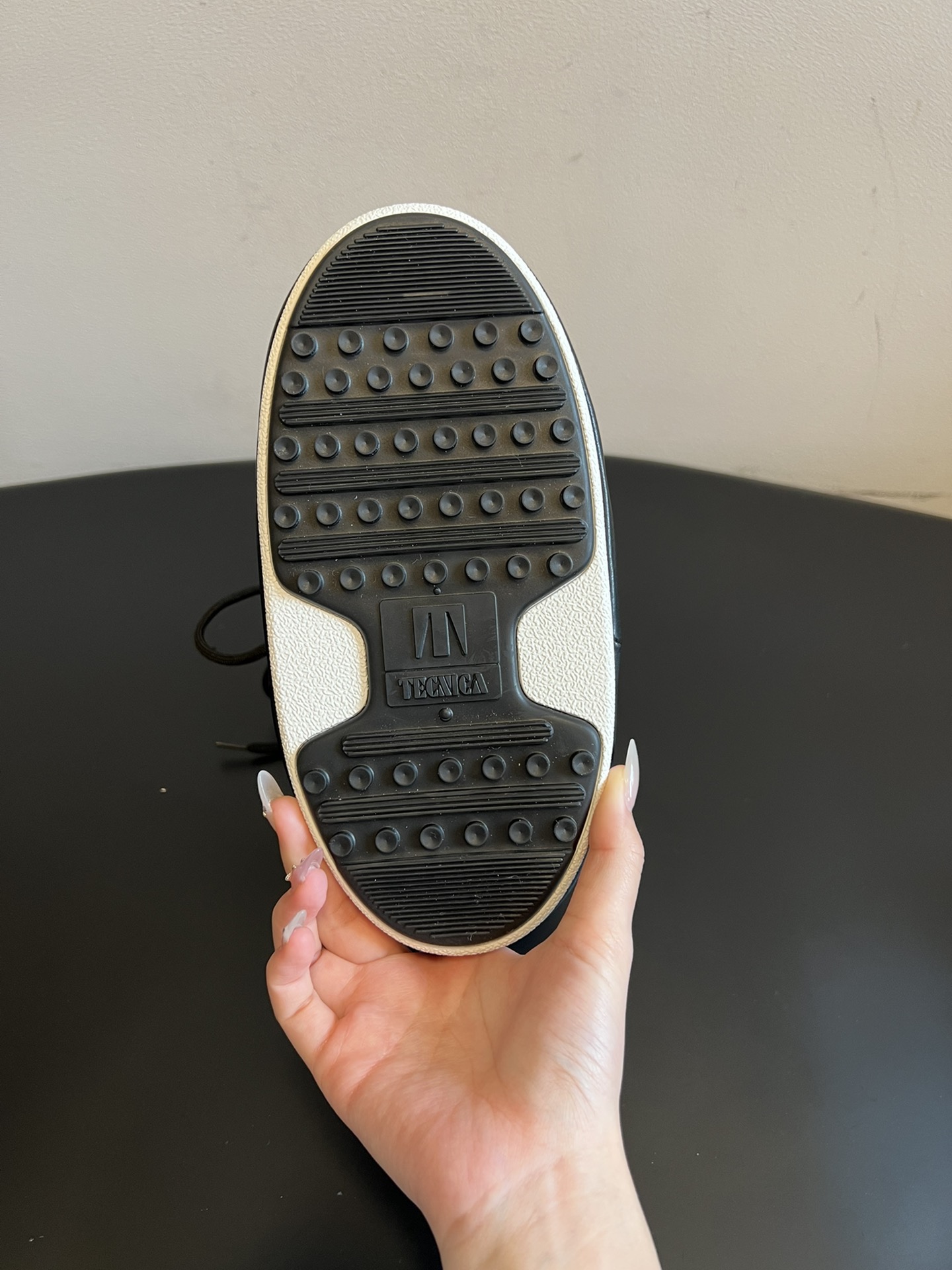 MOON BOOT 문부트 클래식 스노우부츠 9