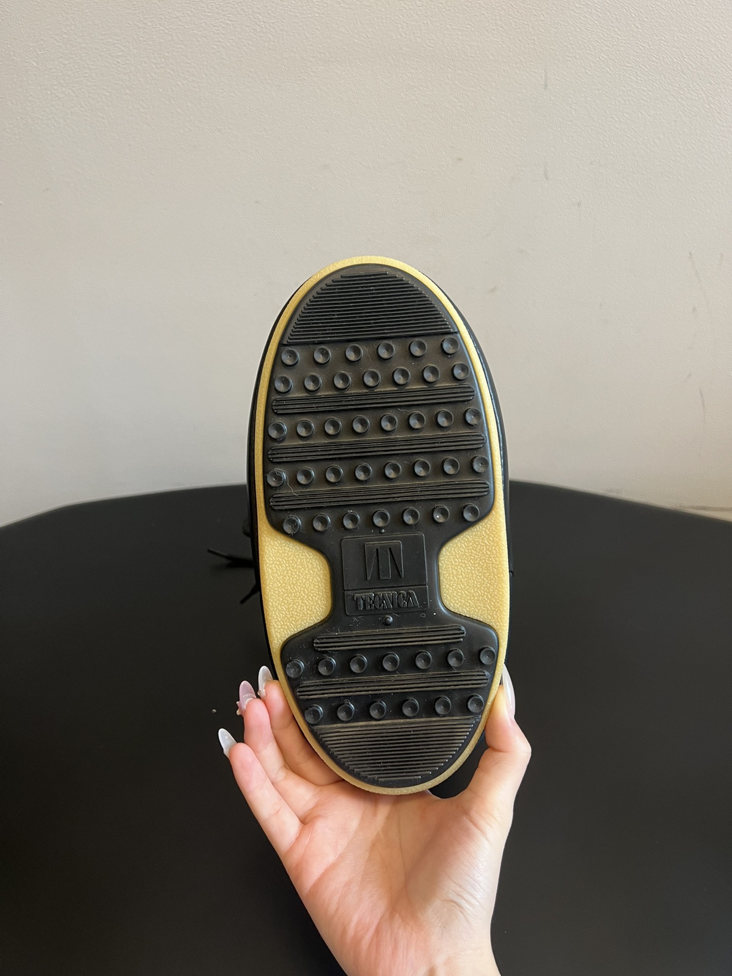 MOON BOOT 문부트 클래식 블랙 스노우부츠 11