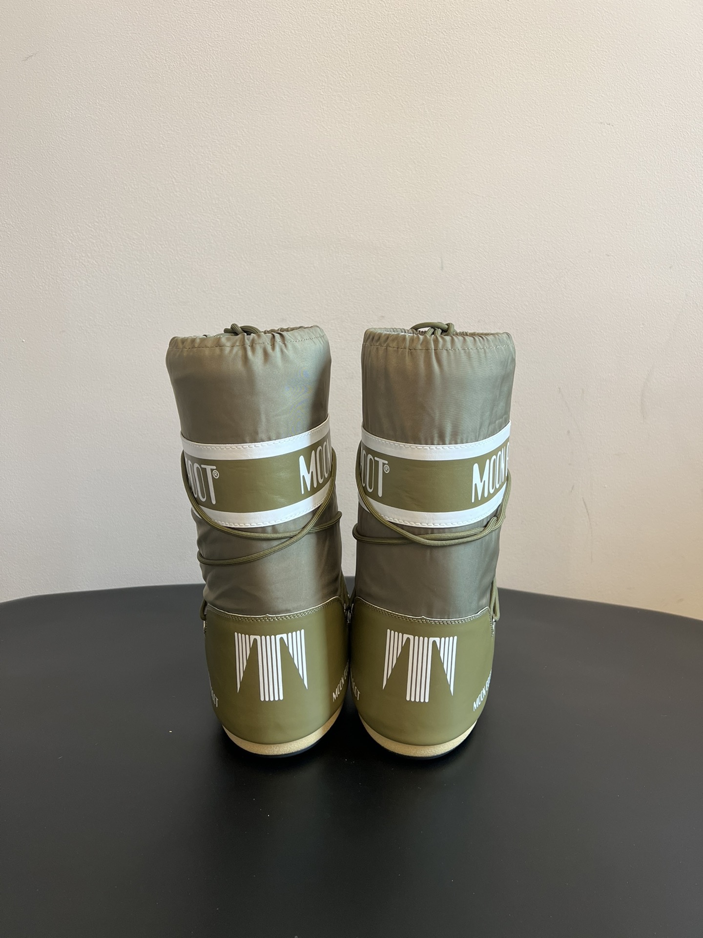 MOON BOOT 문부트 클래식 블랙 스노우부츠 7