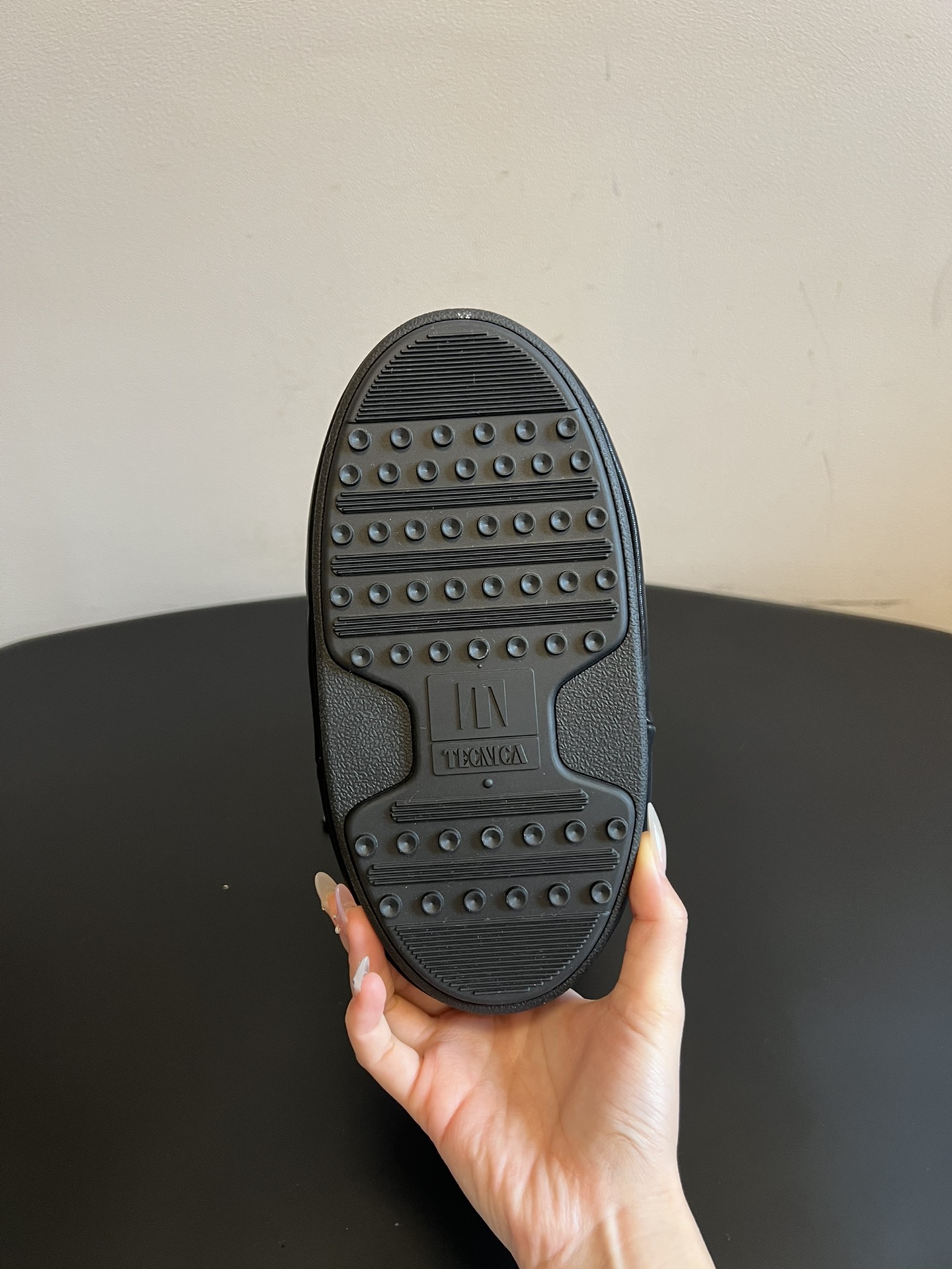 MOON BOOT 문부트 클래식 블랙 스노우부츠 9