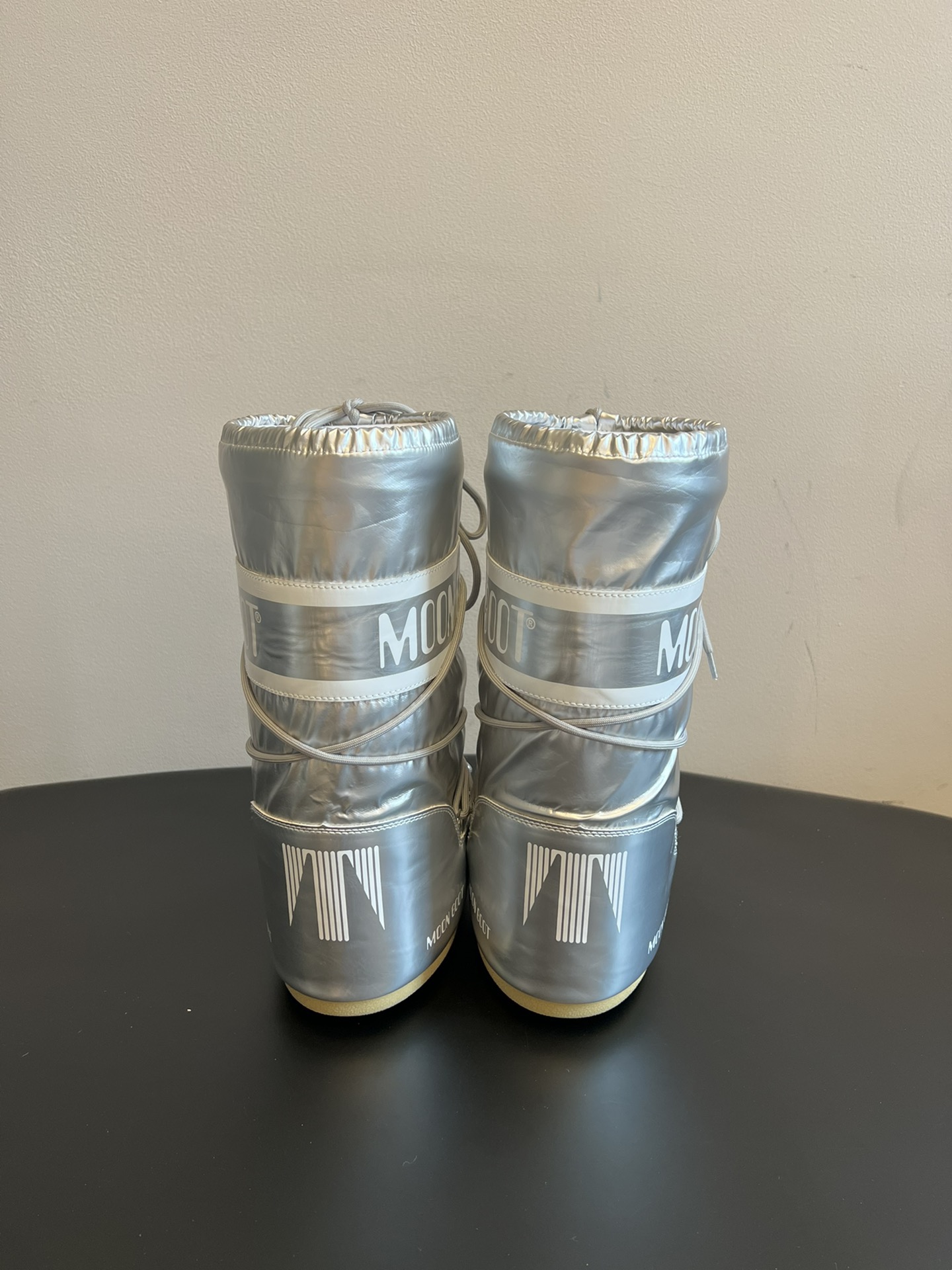 MOON BOOT 문부트 클래식 블랙 스노우부츠 7