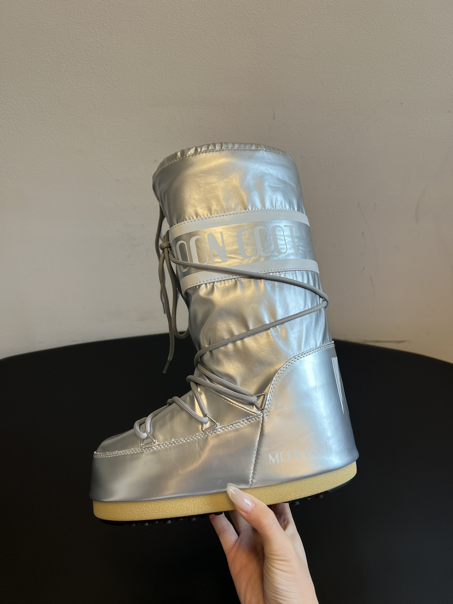 MOON BOOT 문부트 클래식 블랙 스노우부츠 11