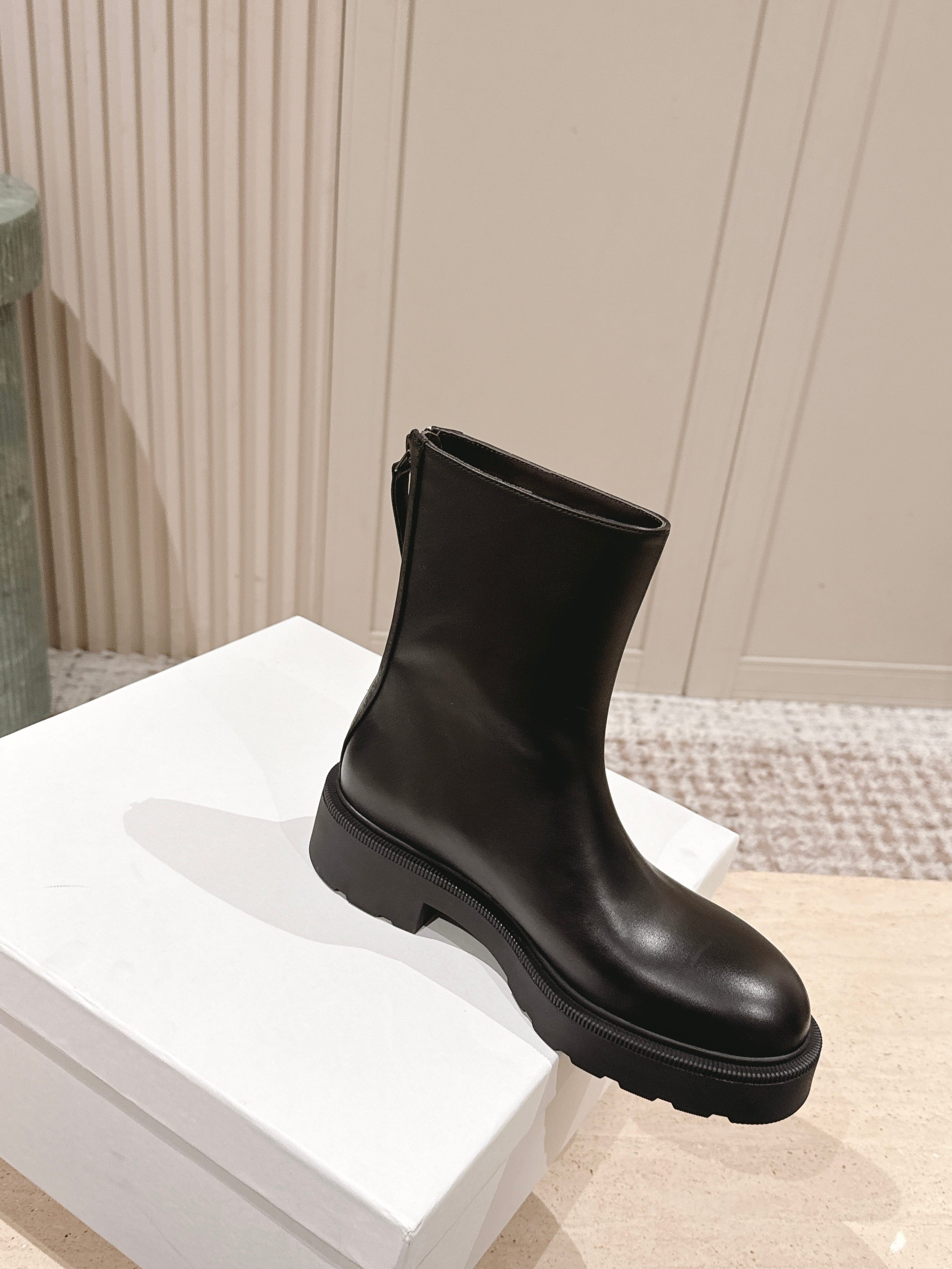 THE ROW 더로우 브라운 레더 앵클부츠 4