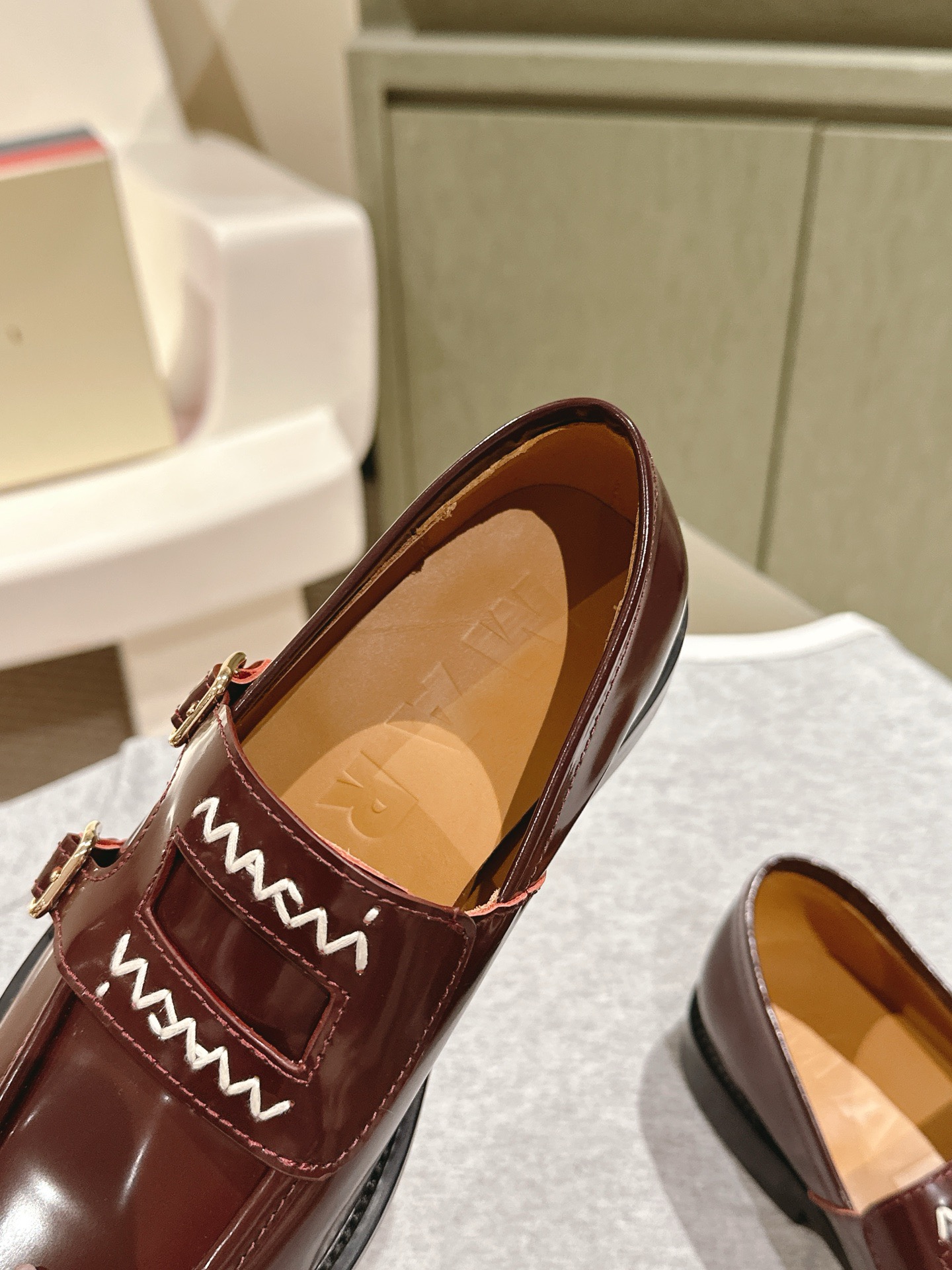 Marni 마르니 더블 버클 스티치 로퍼 7