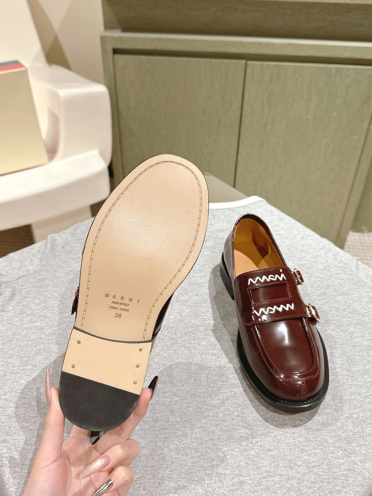 Marni 마르니 더블 버클 스티치 로퍼 9