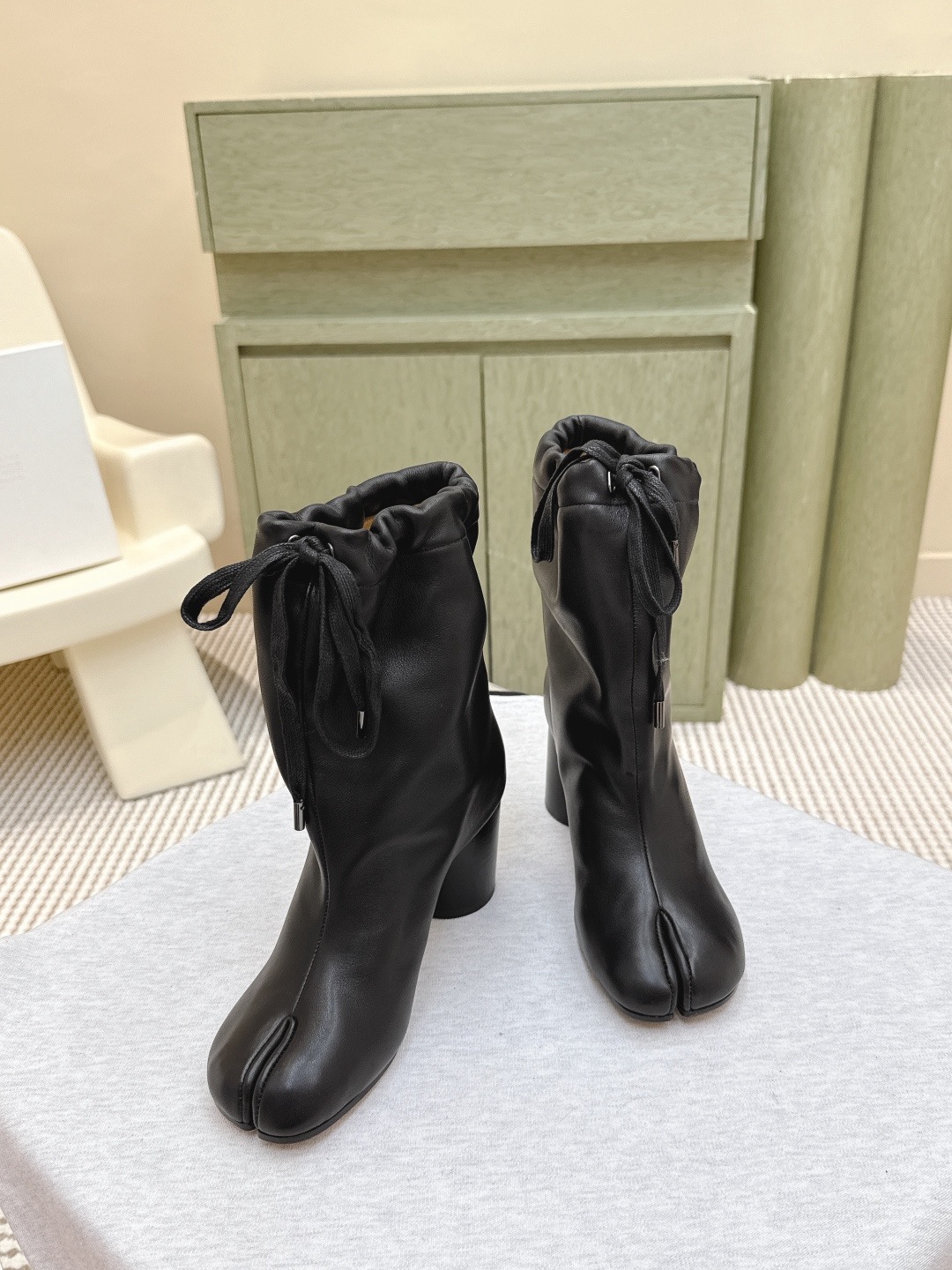 Maison Margiela 메종 마르지엘라 타비 셔링 레더 앵클부츠 5