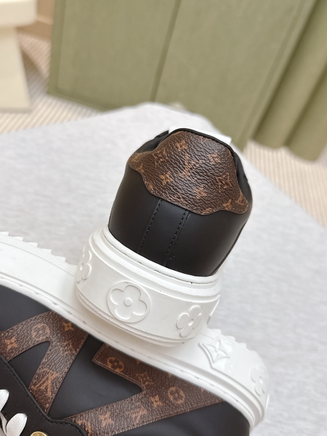 Louis Vuitton 루이비통 모노그램 플랫폼 레더 스니커즈 5