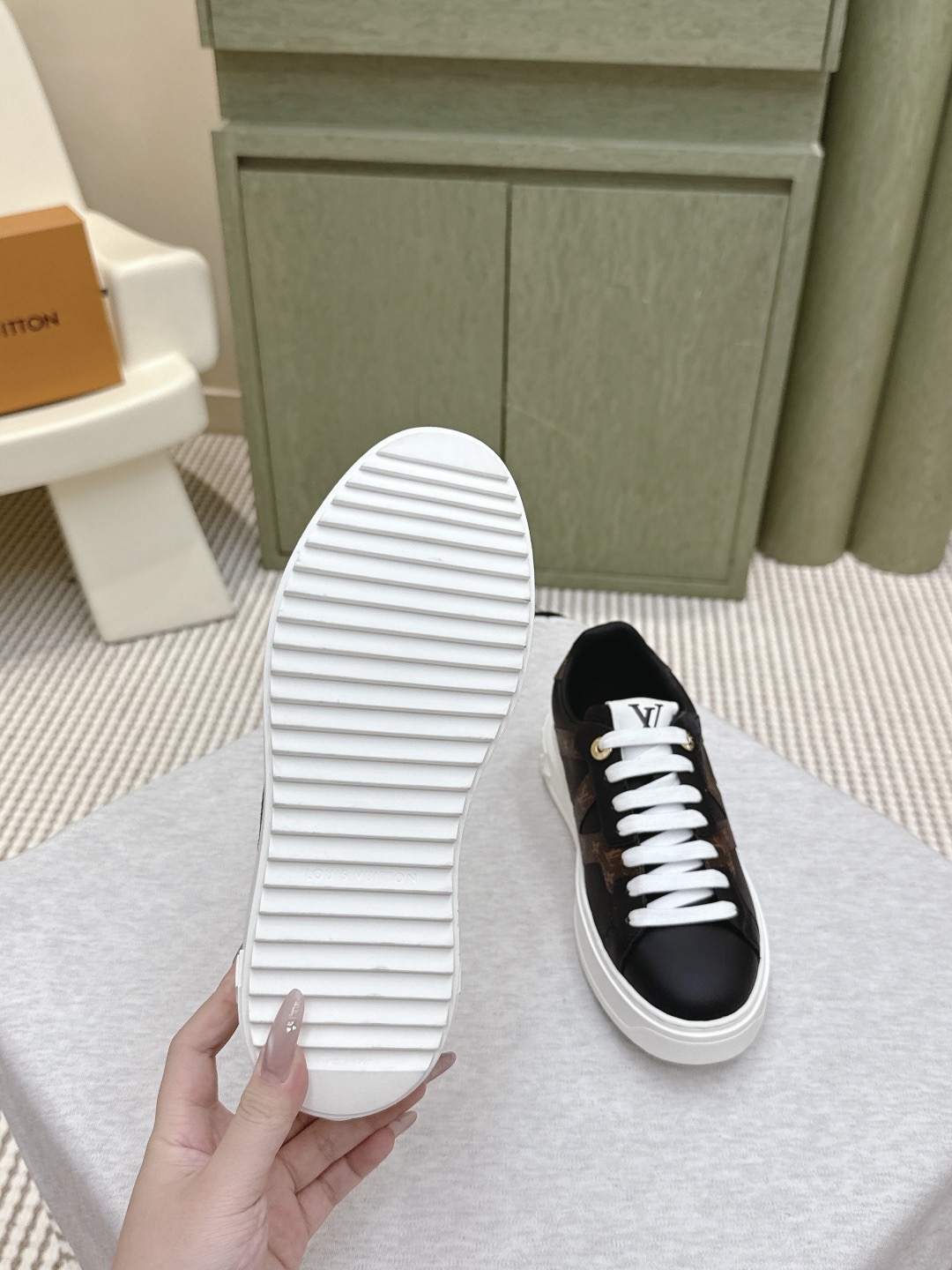 Louis Vuitton 루이비통 모노그램 플랫폼 레더 스니커즈 6