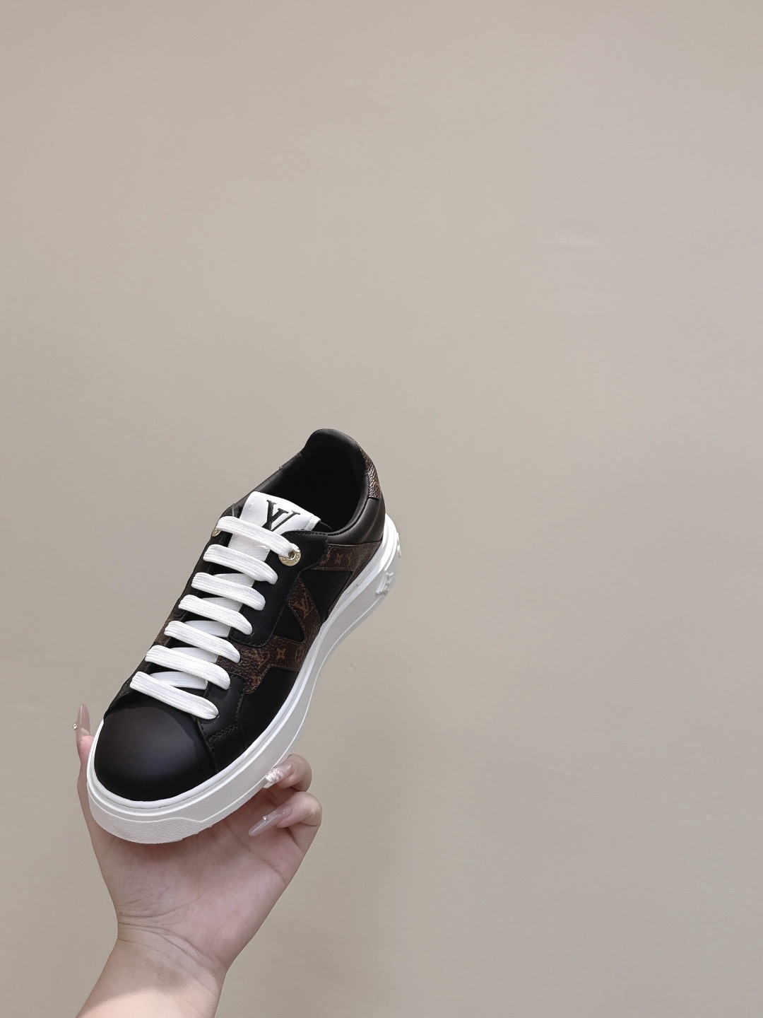 Louis Vuitton 루이비통 모노그램 플랫폼 레더 스니커즈 9