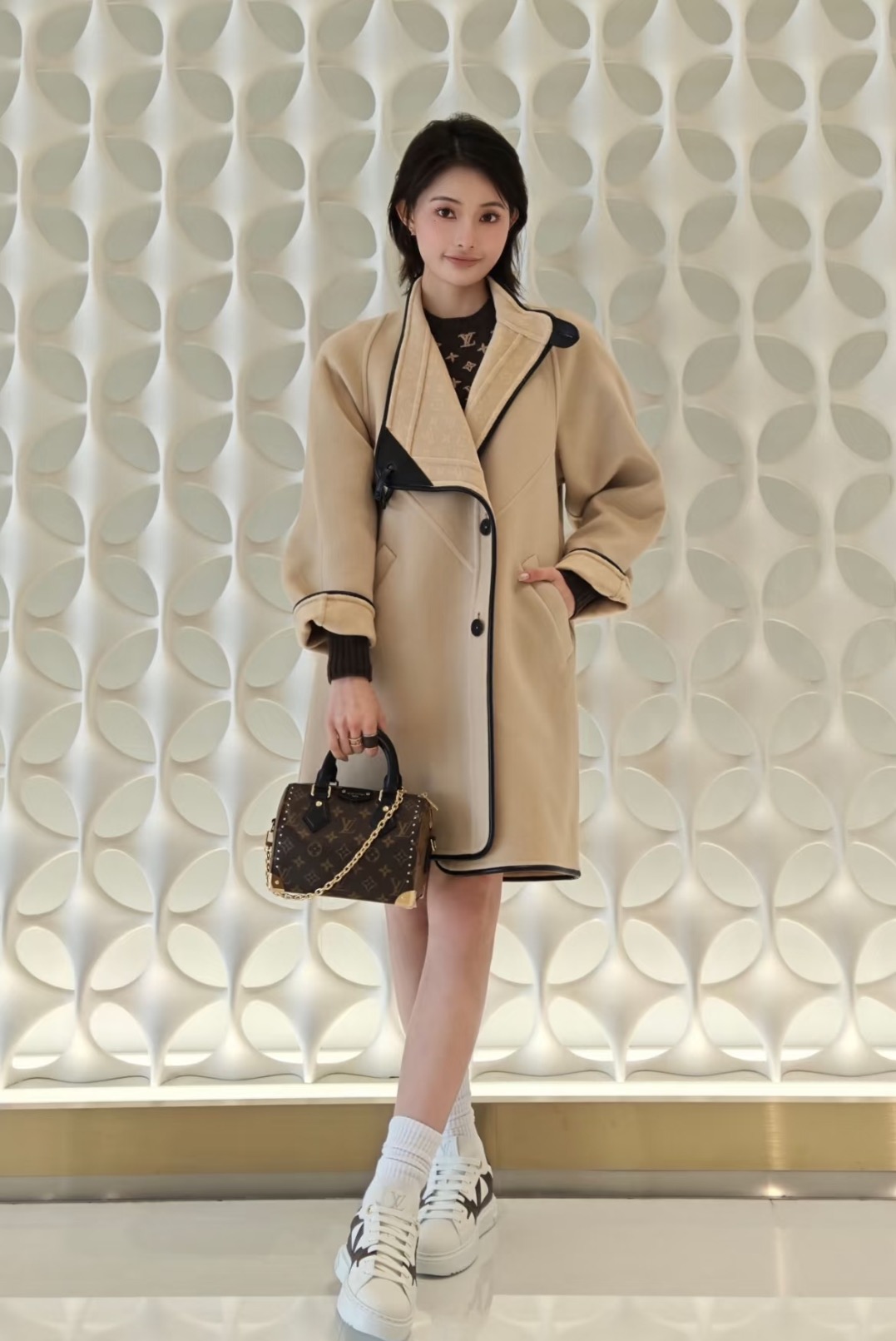 Louis Vuitton 루이비통 모노그램 플랫폼 레더 스니커즈 1