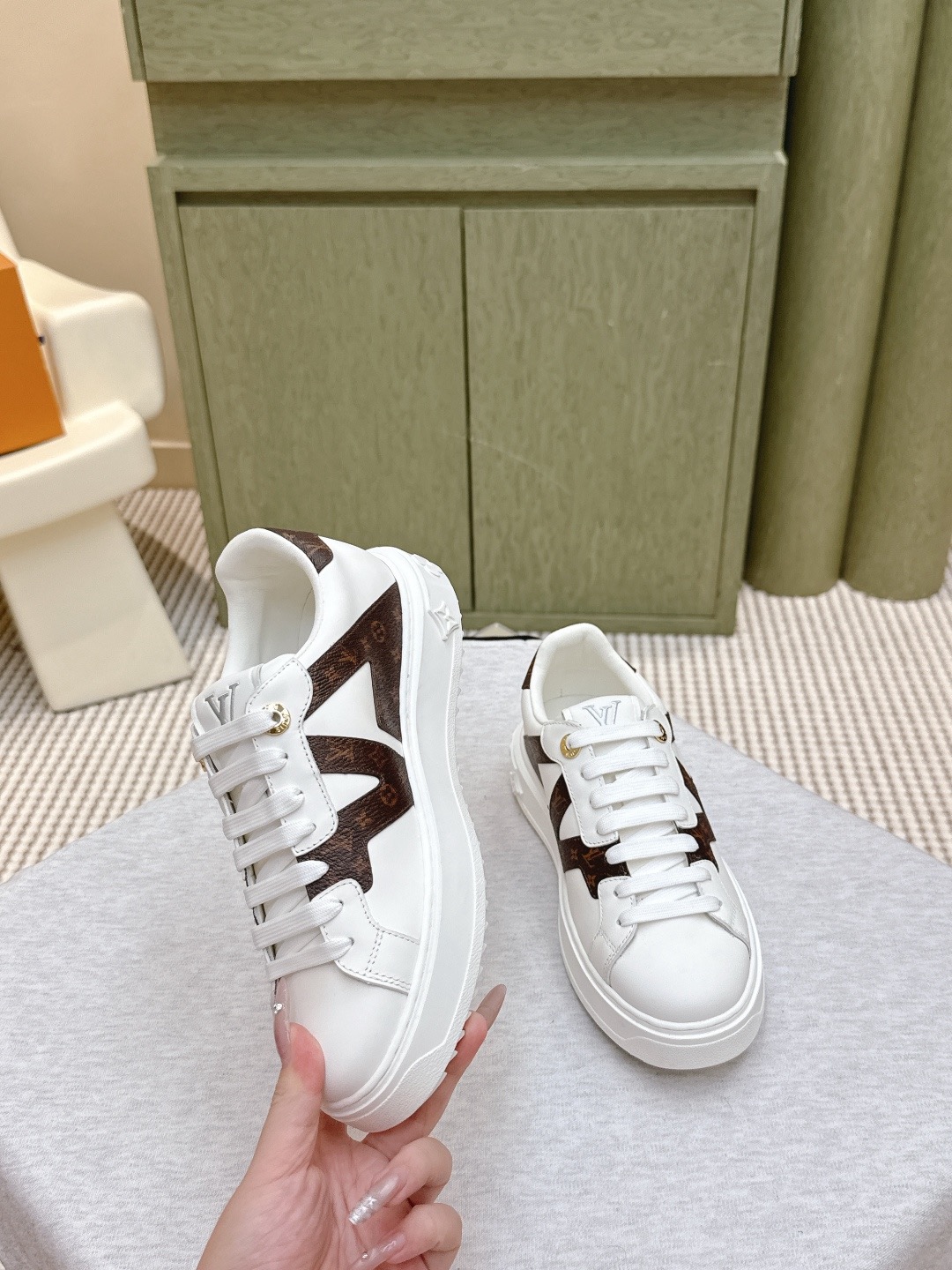 Louis Vuitton 루이비통 모노그램 플랫폼 레더 스니커즈 5