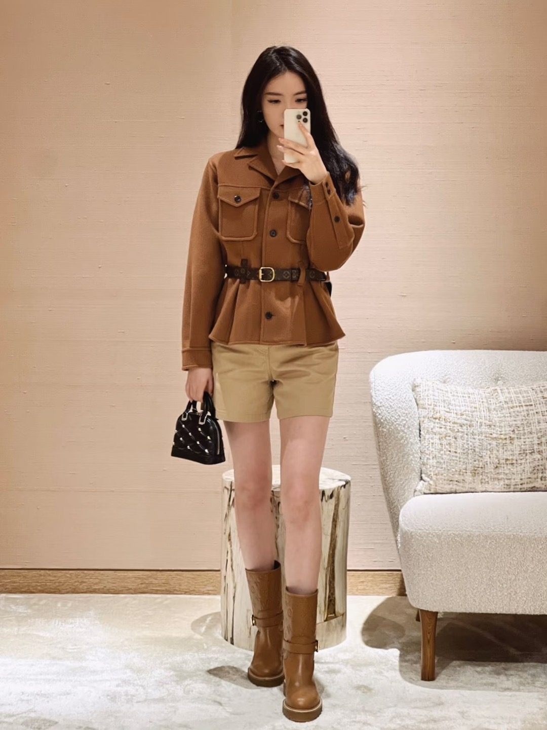 LOUIS VUITTON 루이비통 모노그램 레더 미들 부츠 1