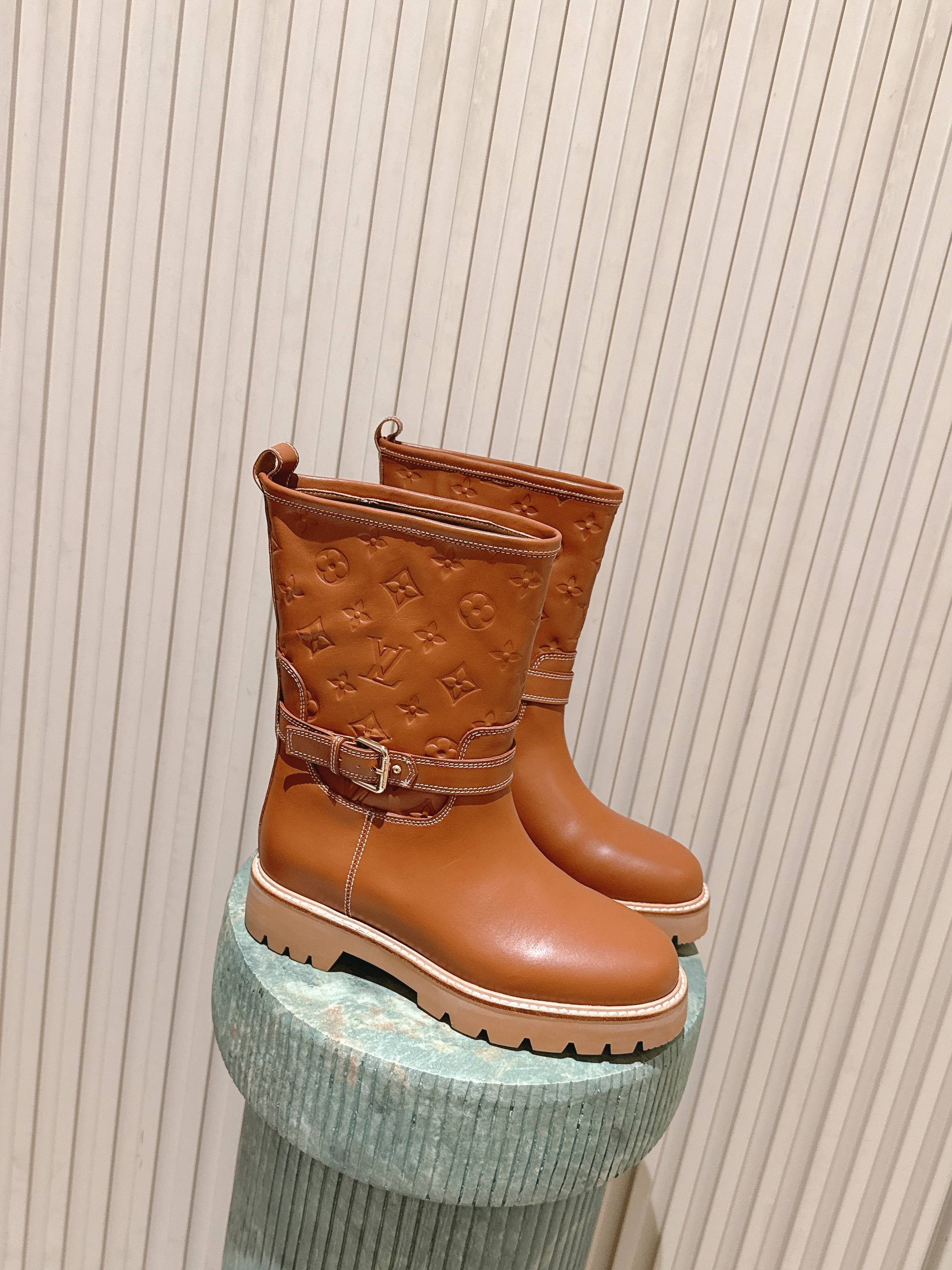 LOUIS VUITTON 루이비통 모노그램 레더 미들 부츠 3