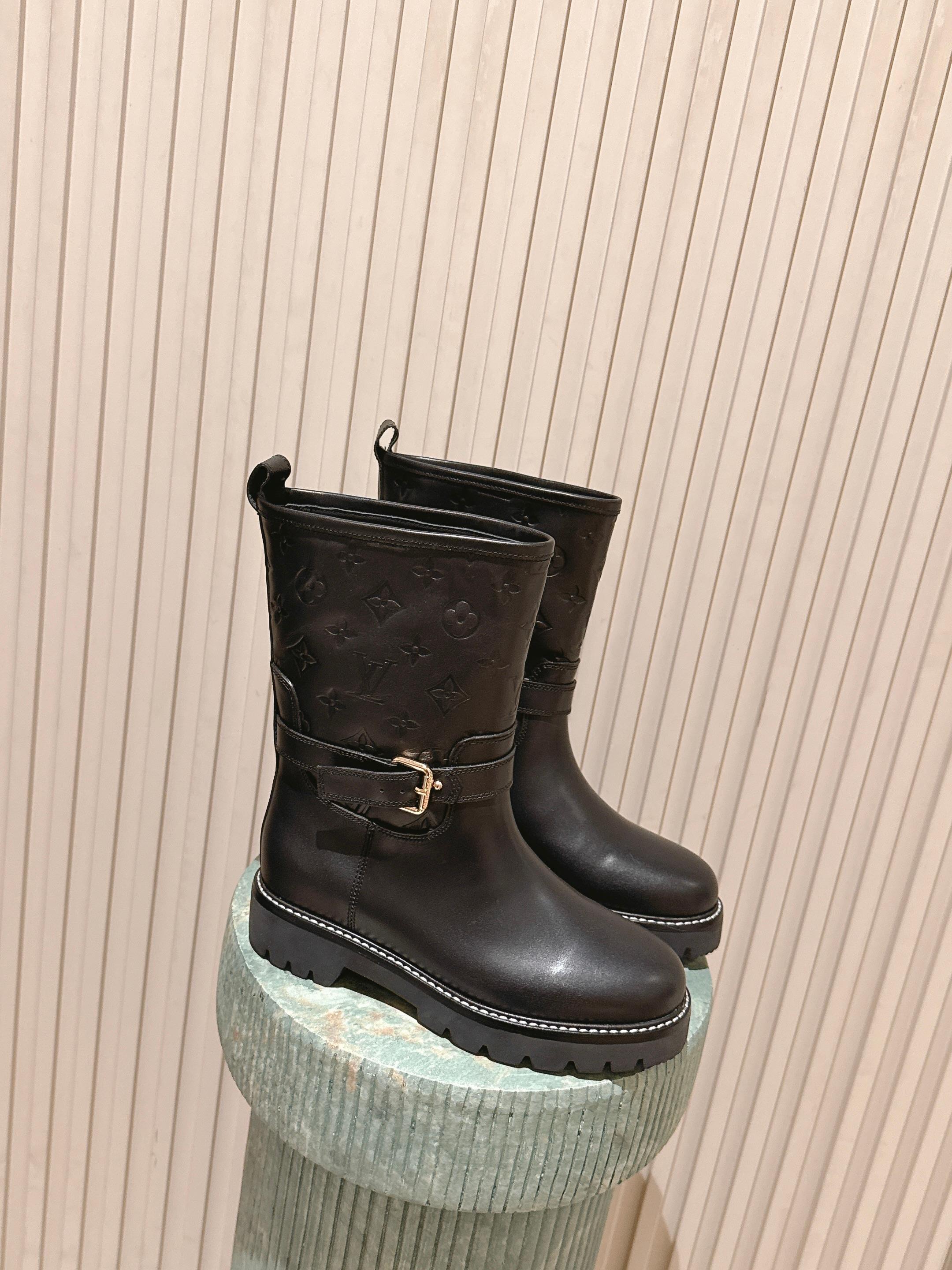 LOUIS VUITTON 루이비통 모노그램 레더 미들 부츠 1
