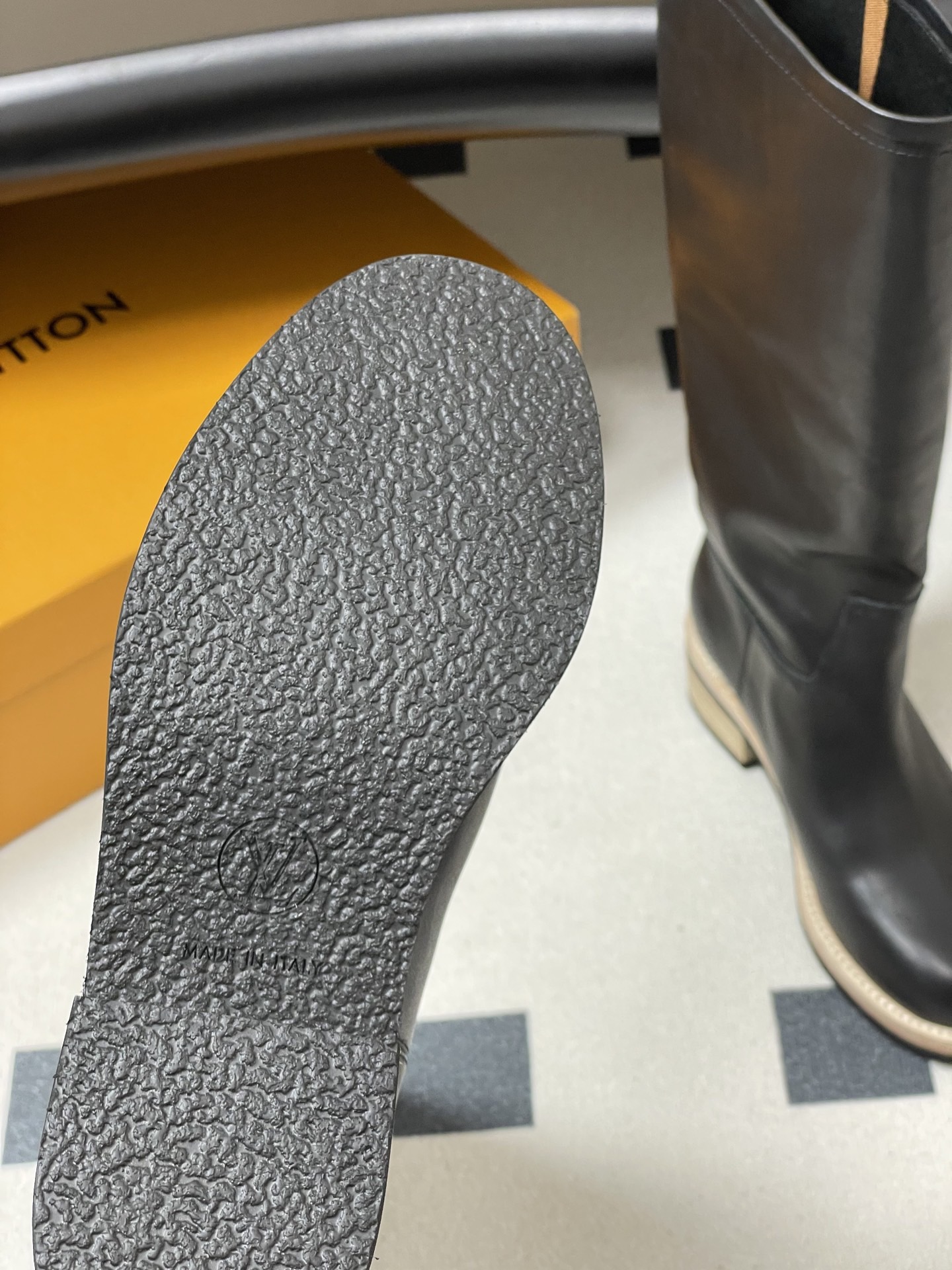 LOUIS VUITTON 루이비통 LV 바이커 레더 롱부츠 11