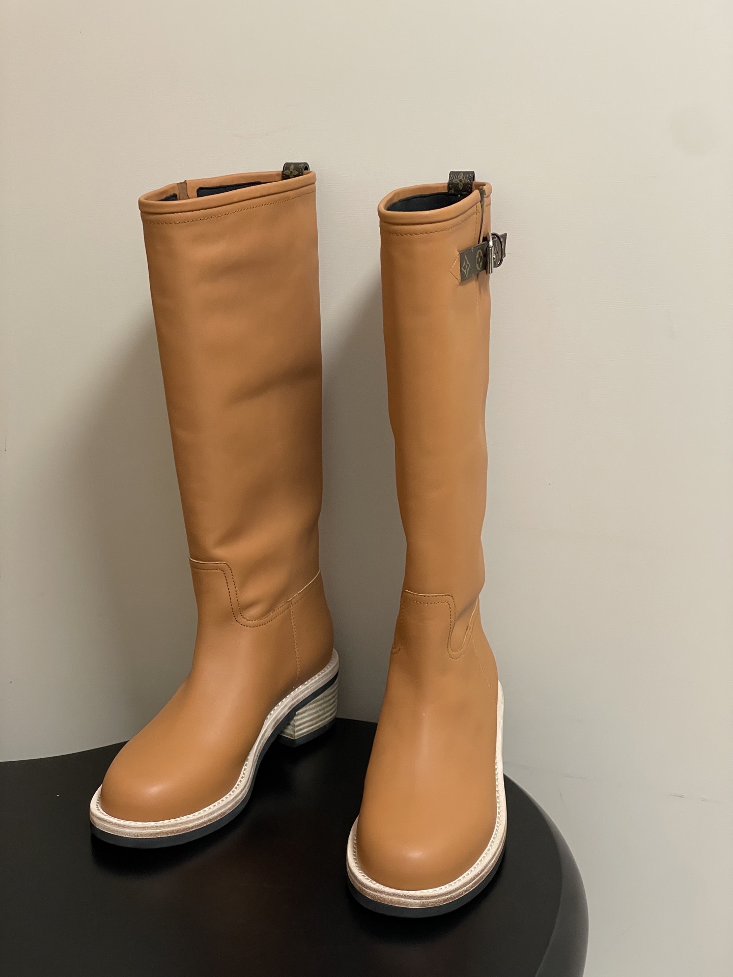 LOUIS VUITTON 루이비통 LV 바이커 레더 롱부츠 4