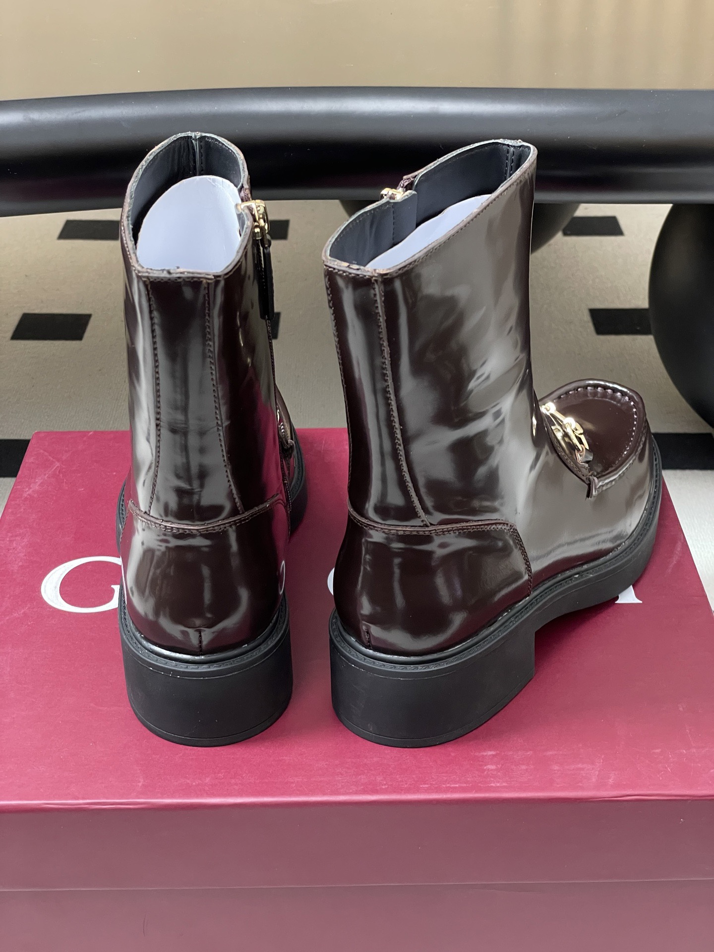 GUCCI 구찌 홀스빗 레더 앵클부츠 9