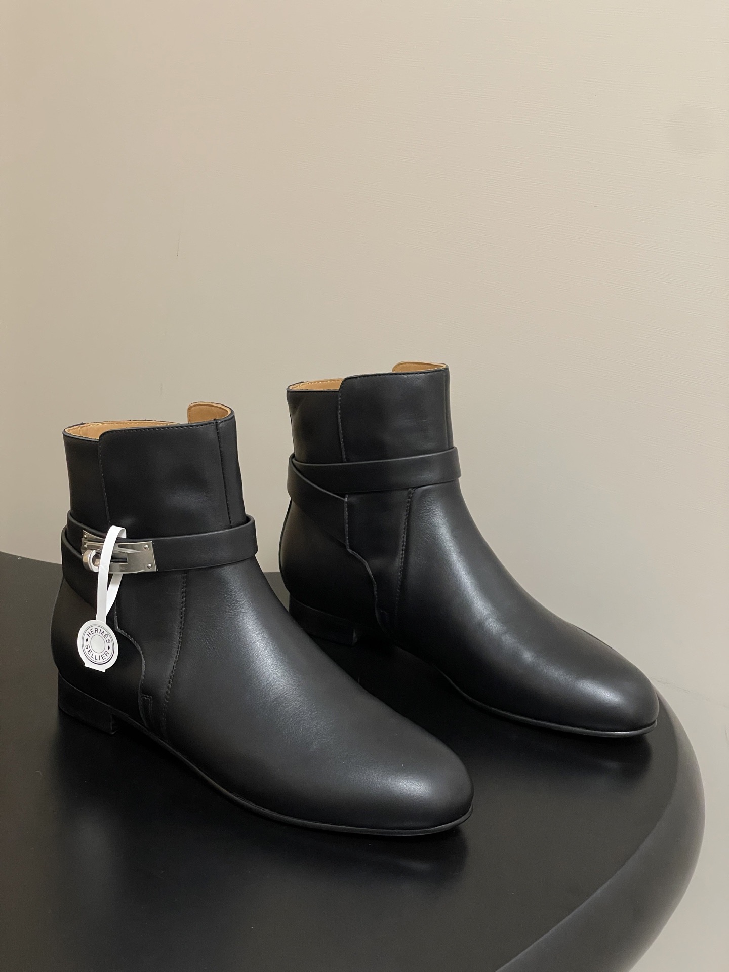 HERMES 에르메스 켈리 버클 레더 앵클부츠 3