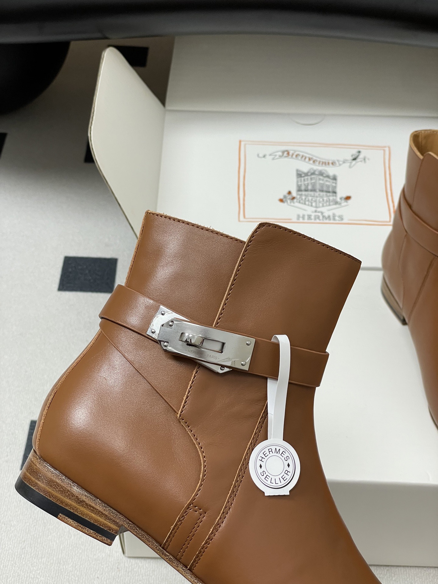 HERMES 에르메스 켈리 버클 레더 앵클부츠 8