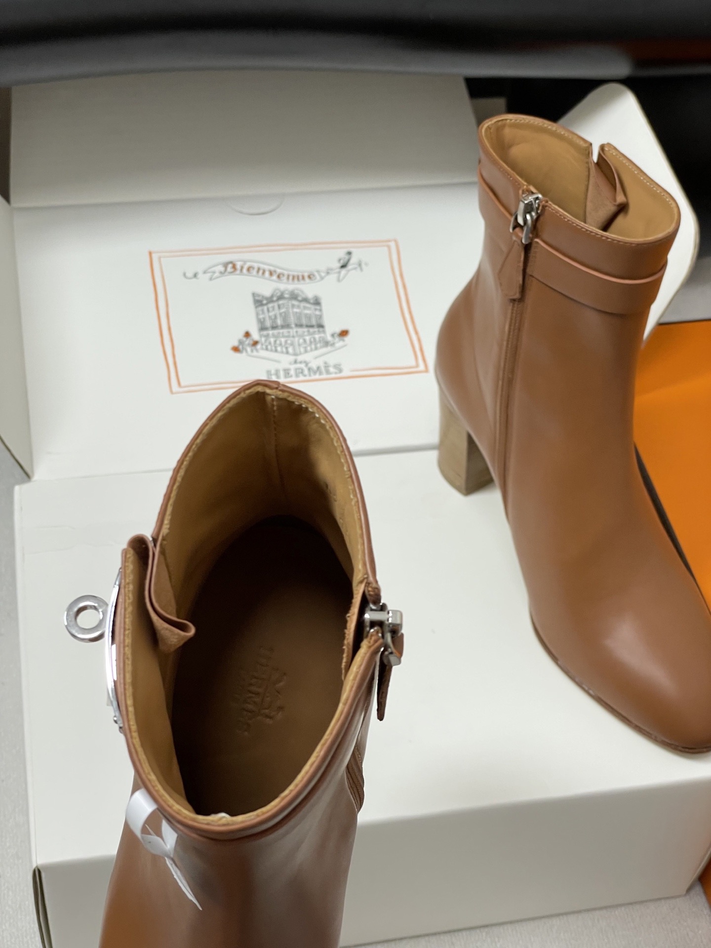 HERMES 에르메스 켈리 버클 레더 앵클부츠 8