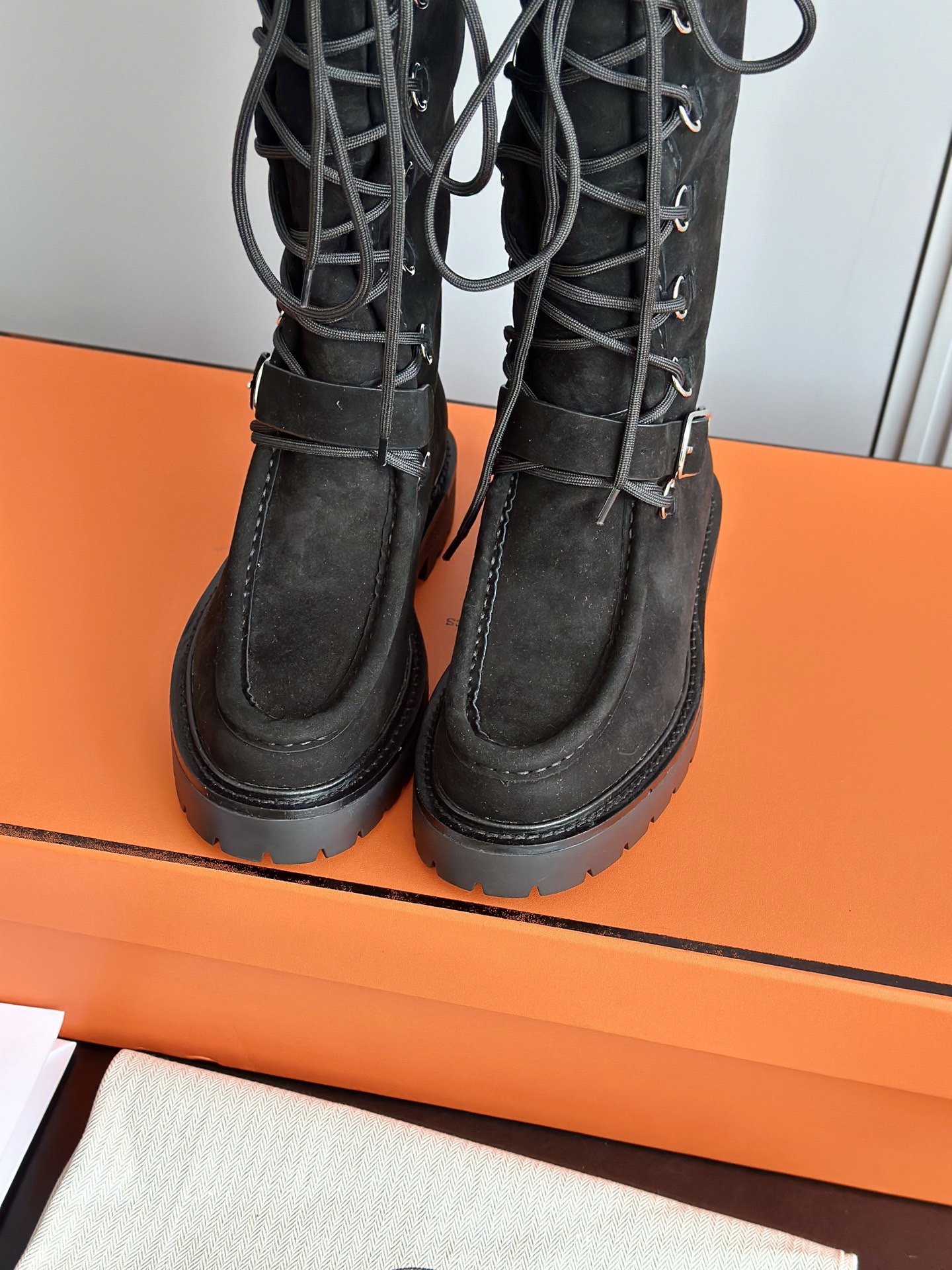 HERMES 에르메스 랜드 레이스업 롱부츠 9