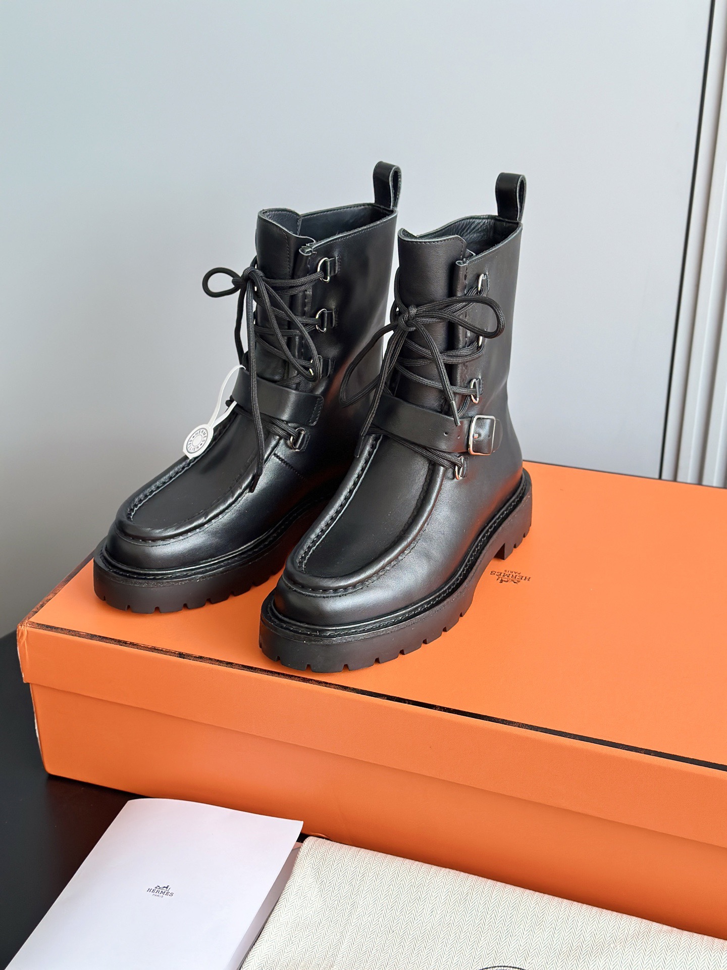 HERMES 에르메스 랜드 스웨이드 레이스업 앵클부츠 5