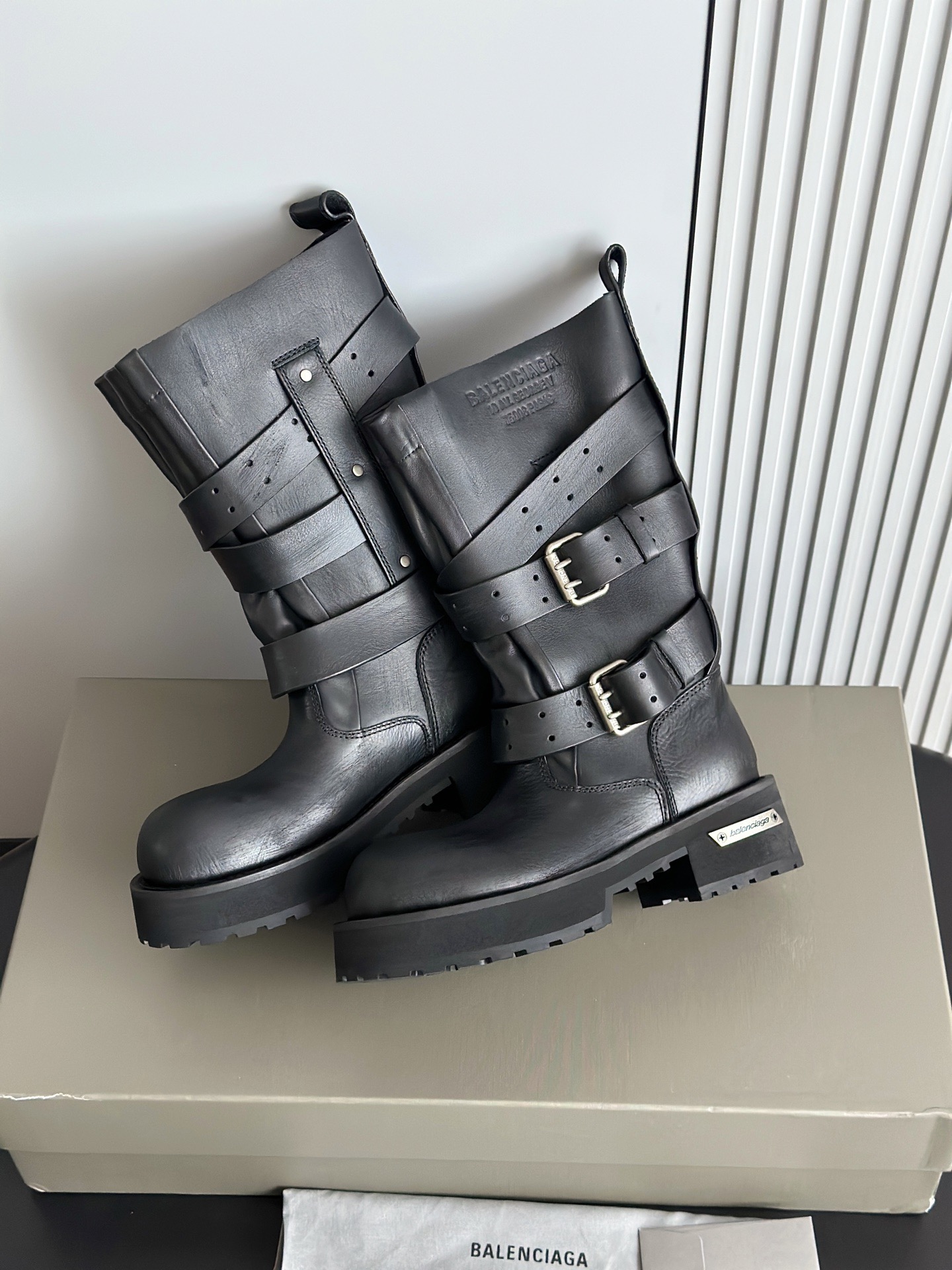 BALENCIAGA 발렌시아가 바이커 스트랩 레더 롱부츠 8