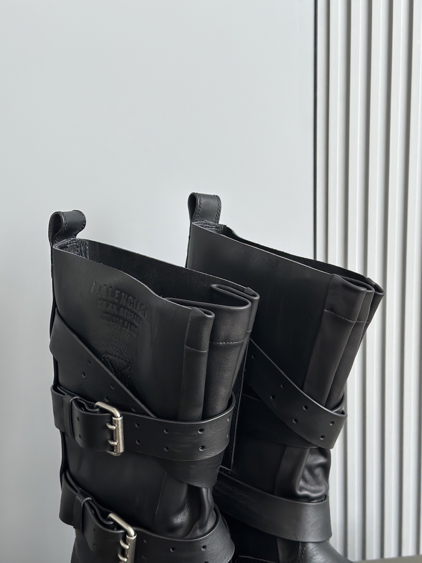 BALENCIAGA 발렌시아가 바이커 스트랩 레더 롱부츠 11