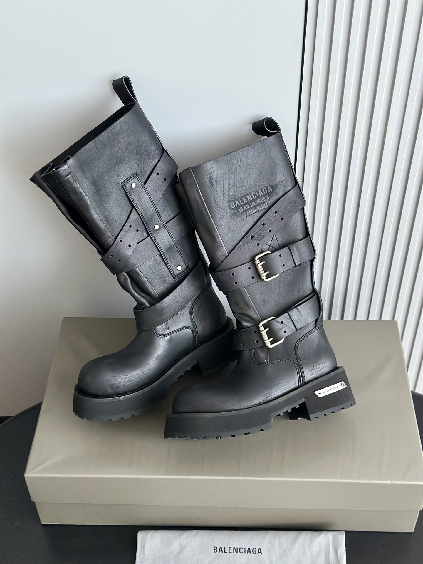 BALENCIAGA 발렌시아가 바이커 스트랩 레더 롱부츠 8