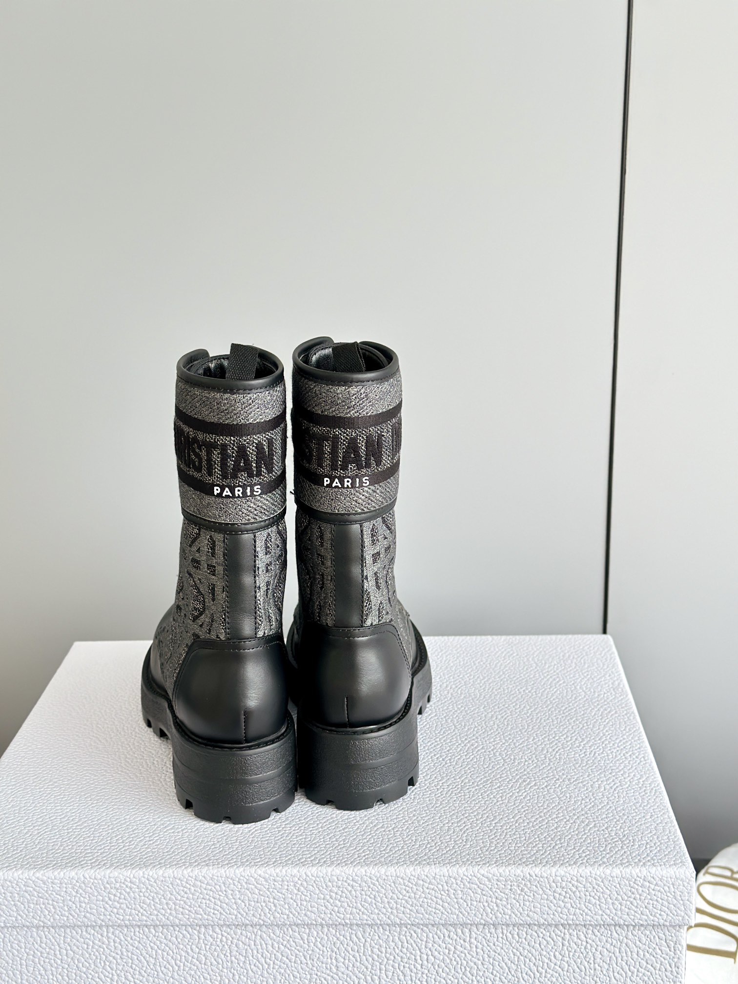 DIOR 디올 로고 레이스업 컴뱃 부츠 6