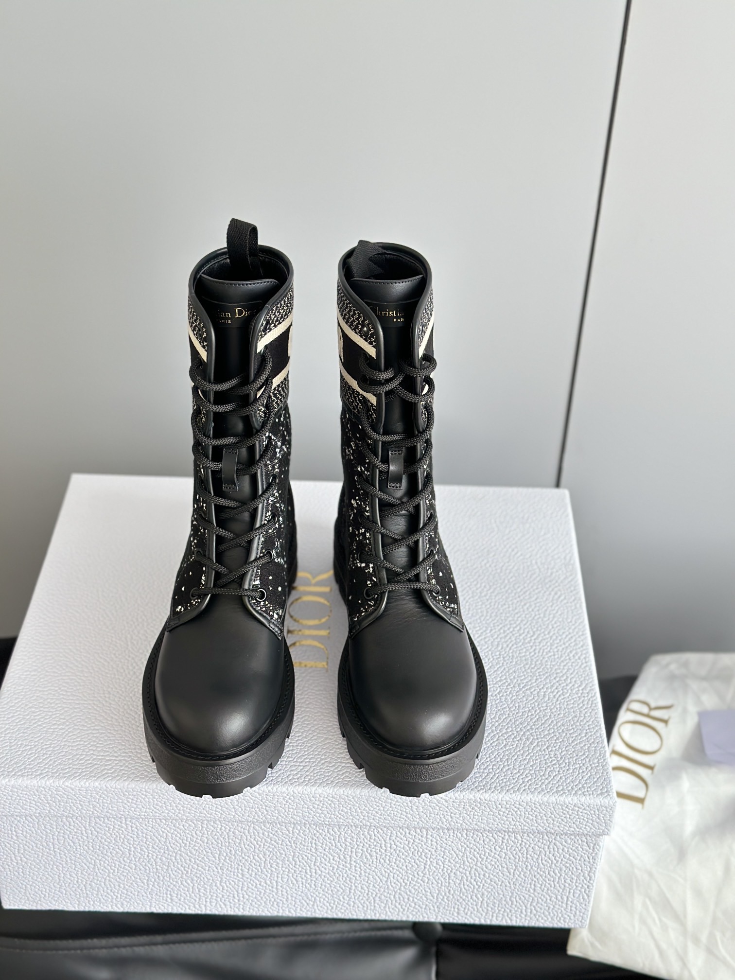 DIOR 디올 로고 레이스업 컴뱃 부츠 3