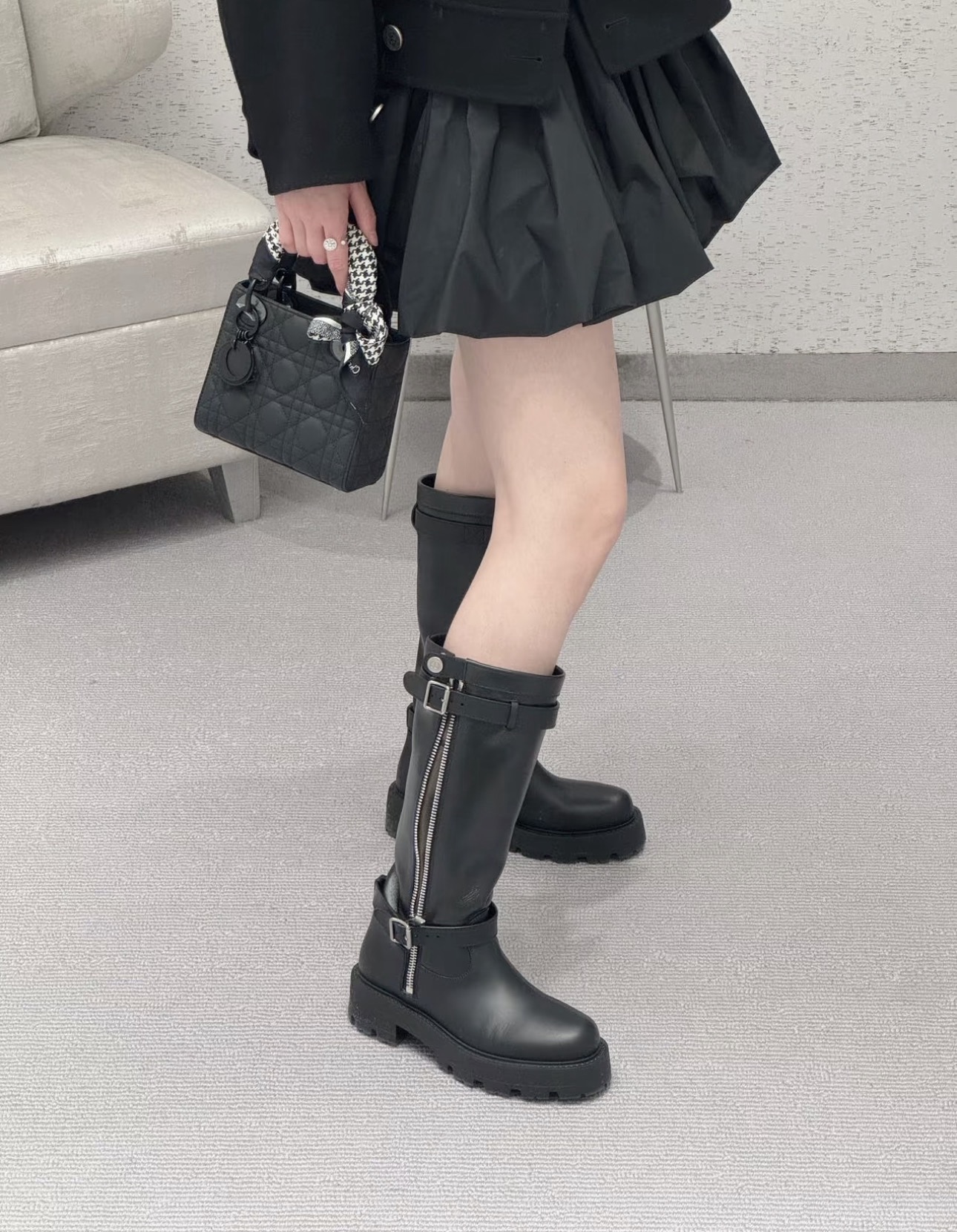 Dior 디올 D-Quest 바이커 레더 부츠 1