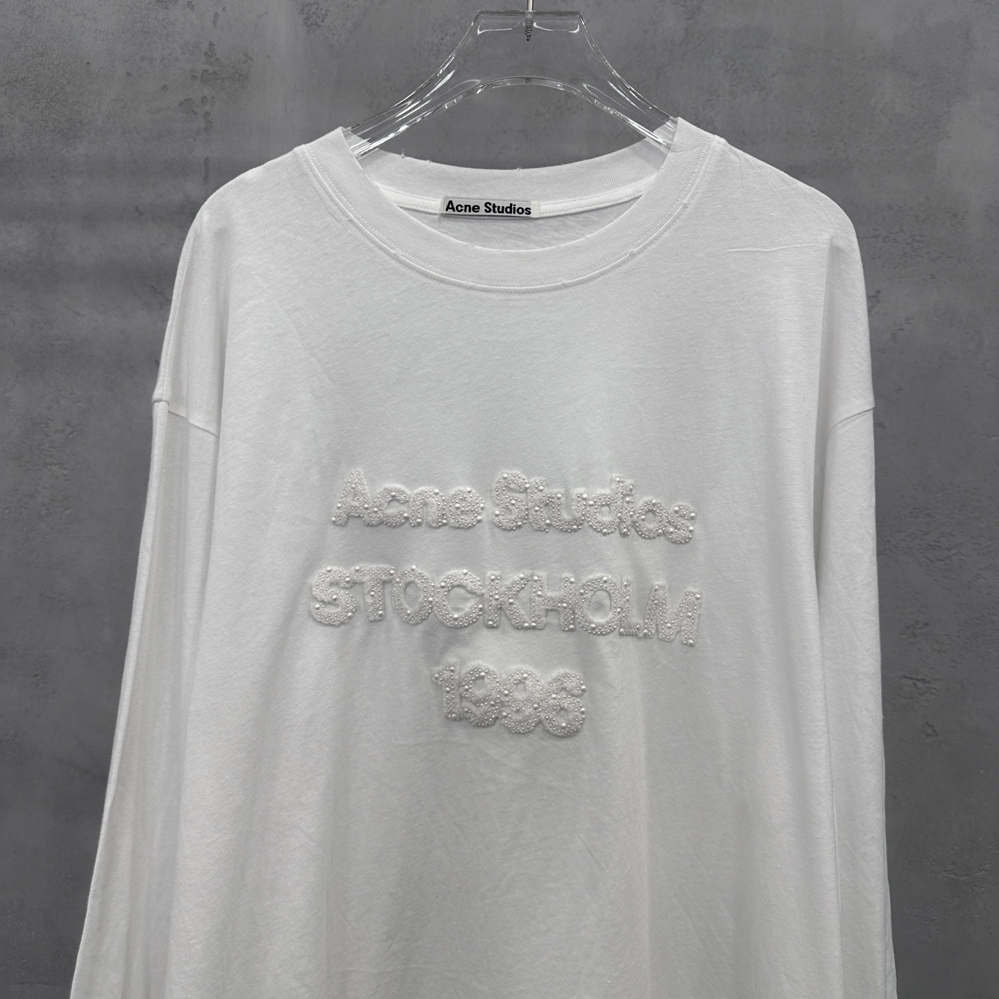 Acne Studios 아크네스튜디오 스톡홀름 비즈 로고 롱슬리브 티셔츠 2