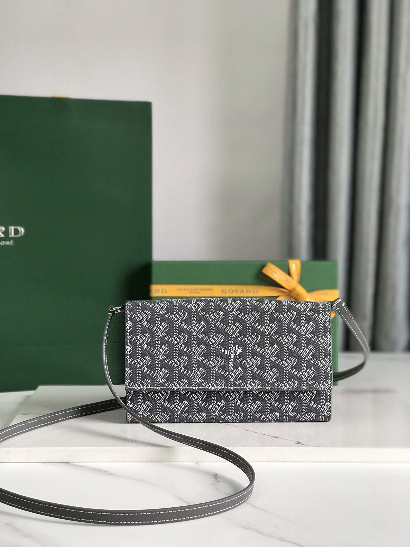 Goyard 고야드 바렌느 Varenne WOC 가야딘 캔버스 크로스백 라이트 핑크 1