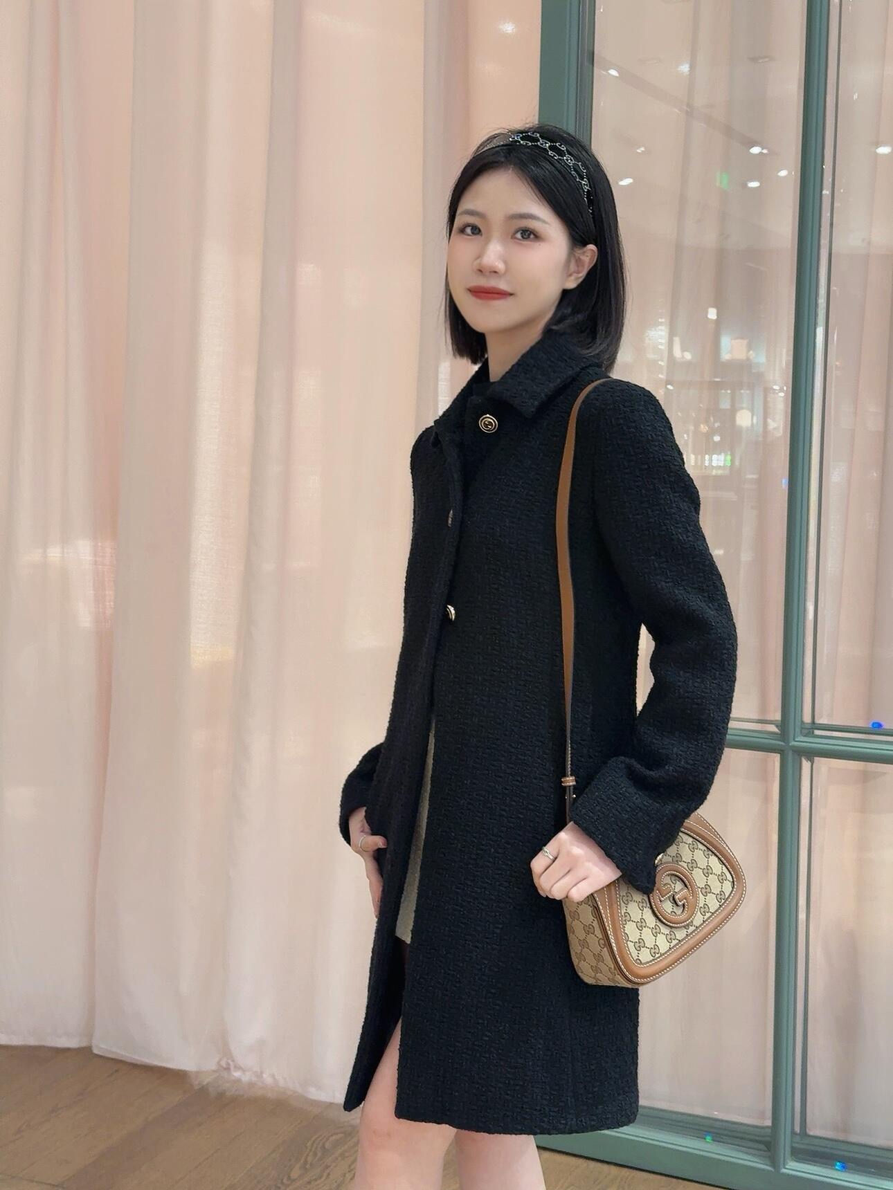 Gucci 구찌 인터로킹 G GG 수프림 캔버스 미니 크로스백 브라운 815700 1