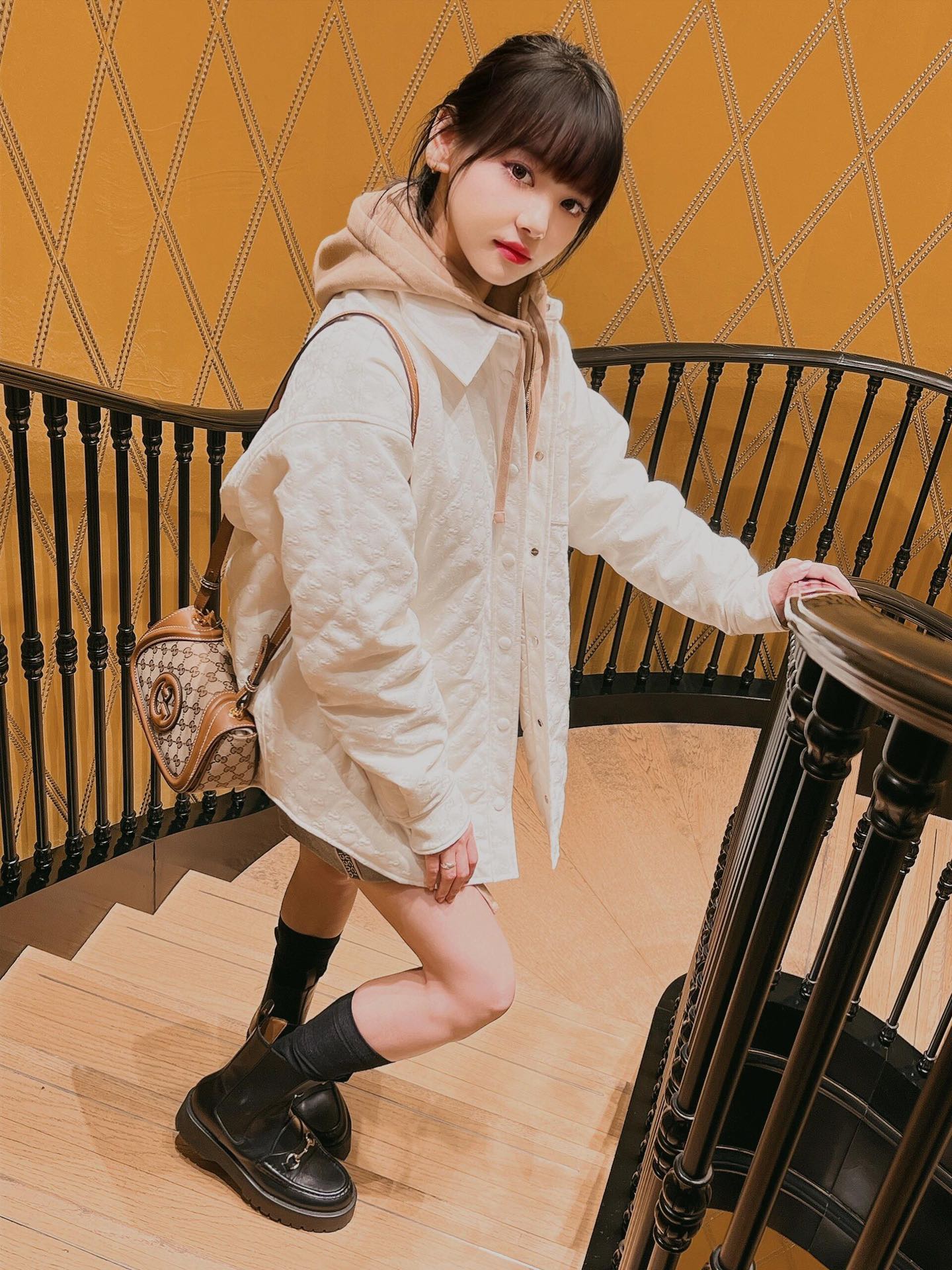 Gucci 구찌 인터로킹 G GG 수프림 캔버스 미니 크로스백 브라운 815700 4