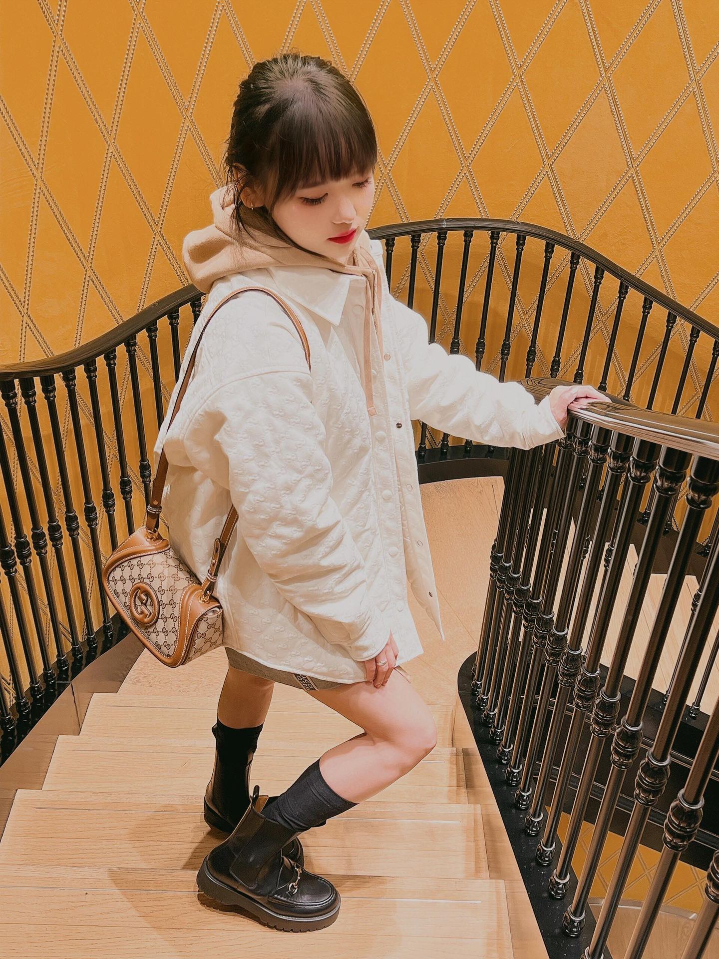 Gucci 구찌 인터로킹 G GG 수프림 캔버스 미니 크로스백 브라운 815700 5