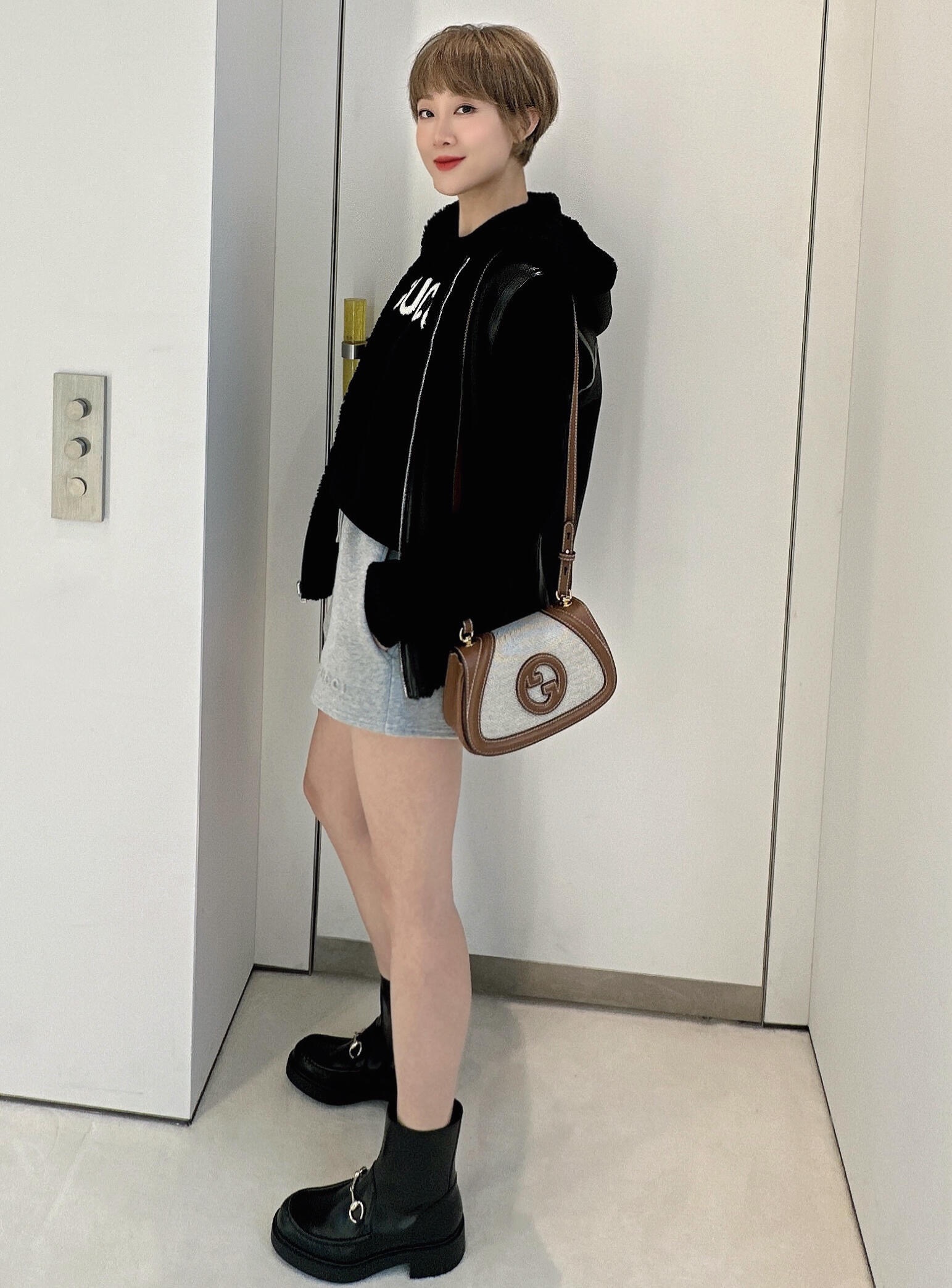 Gucci 구찌 인터로킹 G GG 수프림 캔버스 미니 크로스백 브라운 815700 2