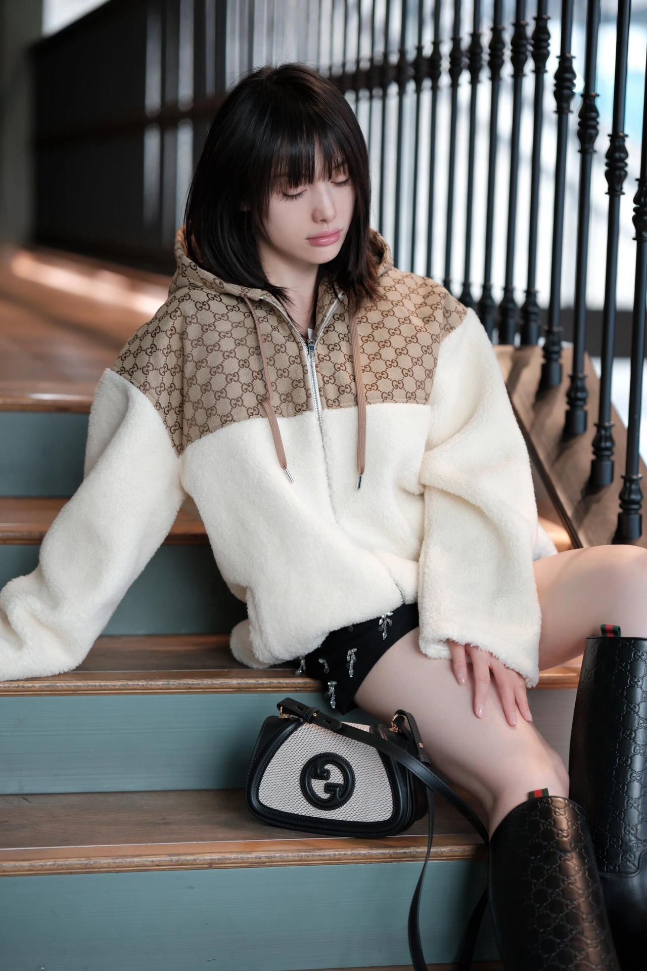 Gucci 구찌 인터로킹 G GG 수프림 캔버스 미니 크로스백 브라운 815700 3