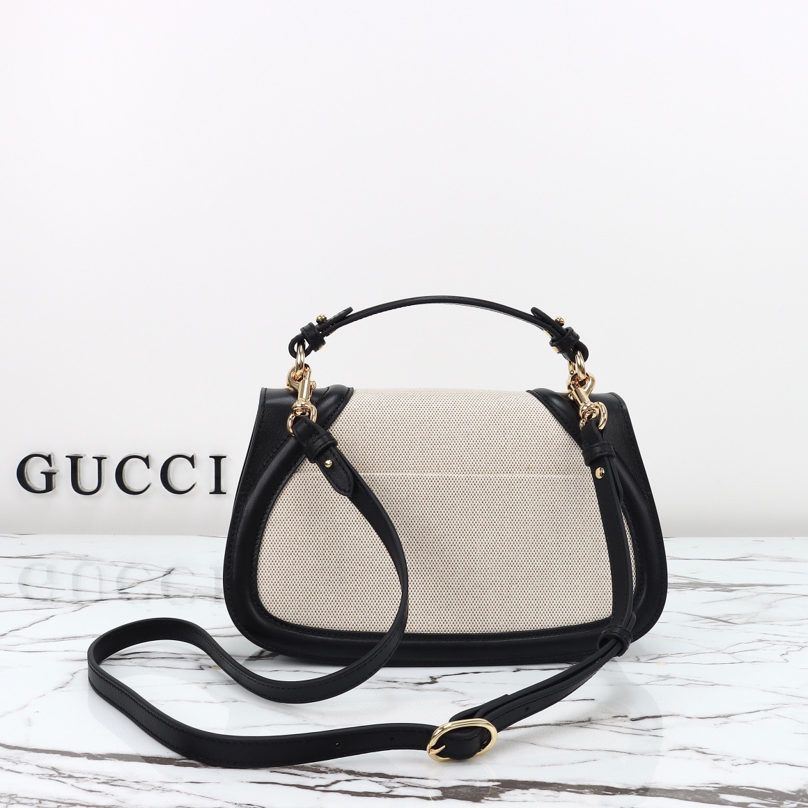 Gucci 구찌 인터로킹 G 캔버스 탑핸들 숄더백 블랙 레더 아이보리 815714 3
