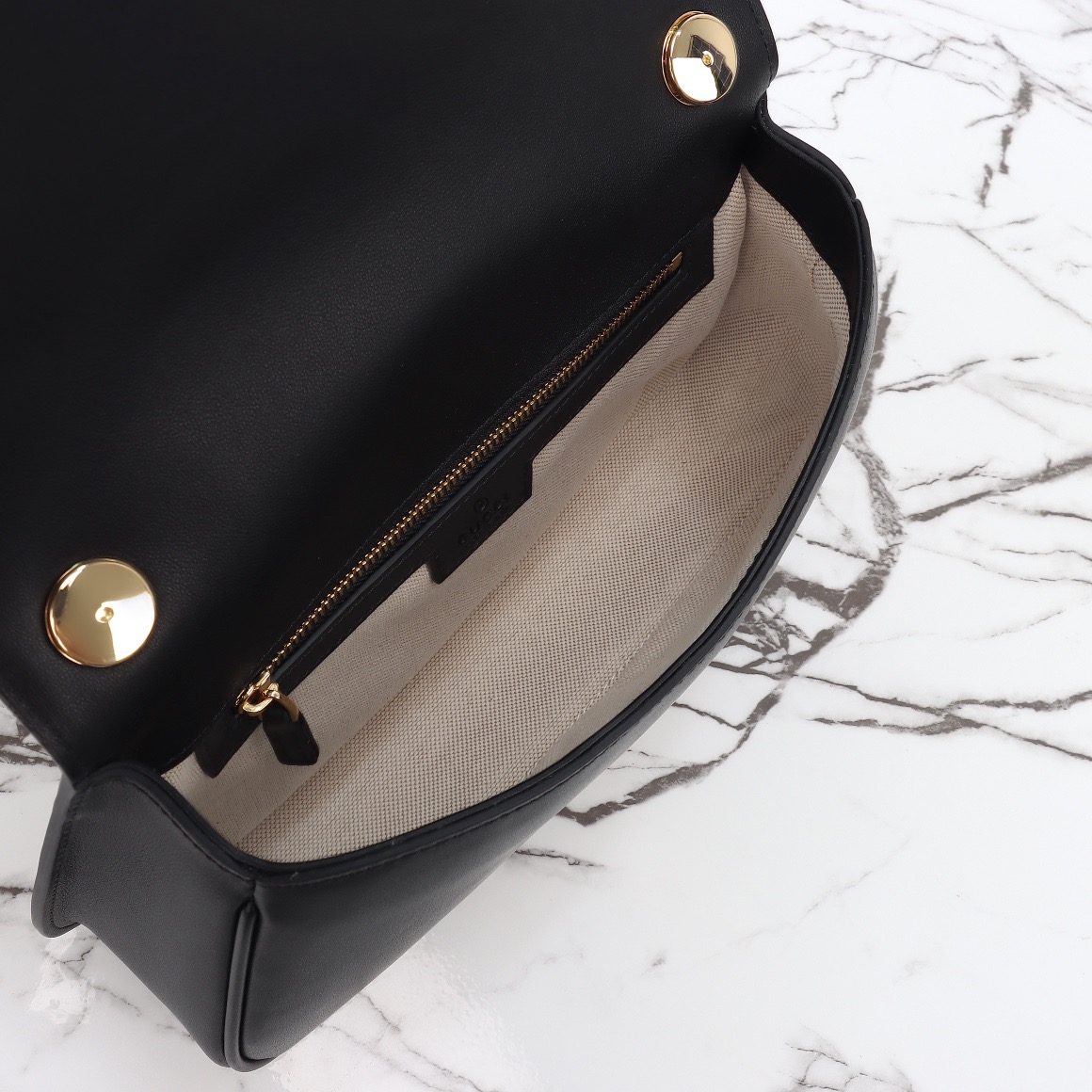 Gucci 구찌 인터로킹 G 캔버스 탑핸들 숄더백 블랙 레더 아이보리 815714 9