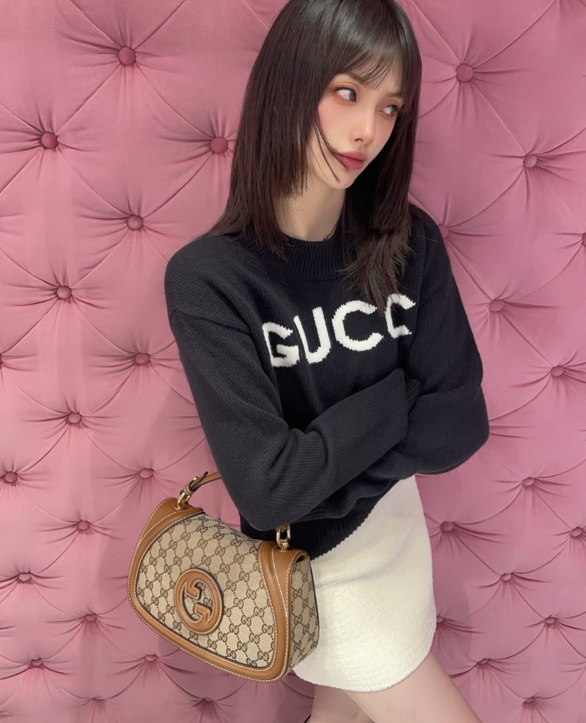 Gucci 구찌 인터로킹 G 캔버스 탑핸들 숄더백 블랙 레더 아이보리 815714 1