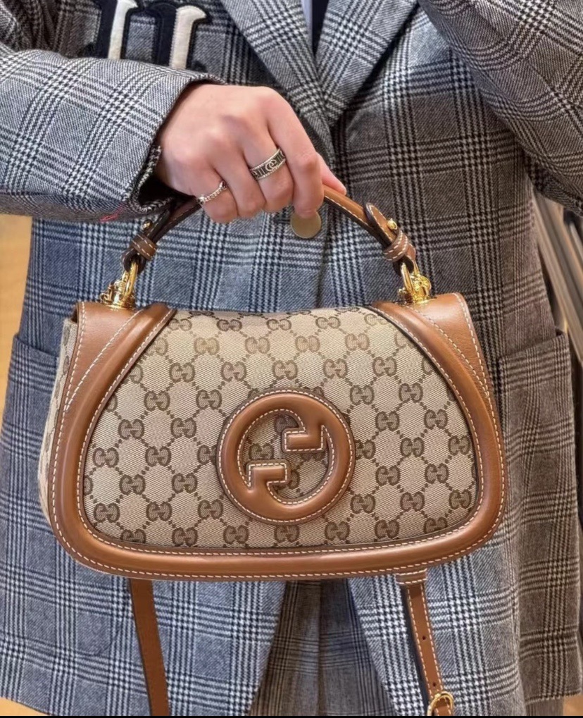 Gucci 구찌 인터로킹 G 캔버스 탑핸들 숄더백 블랙 레더 아이보리 815714 3