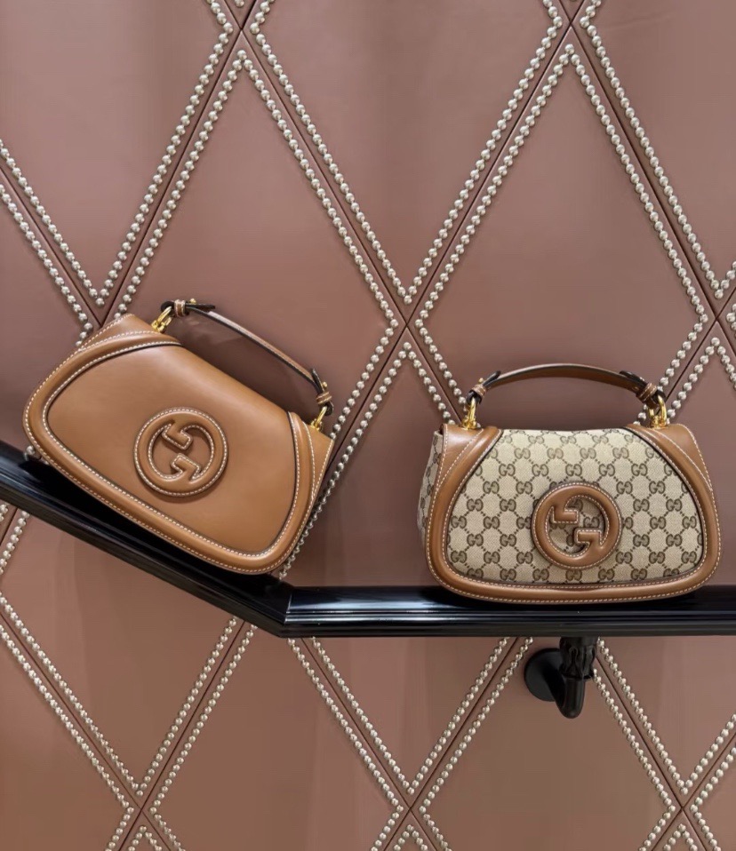 Gucci 구찌 인터로킹 G 캔버스 탑핸들 숄더백 블랙 레더 아이보리 815714 5