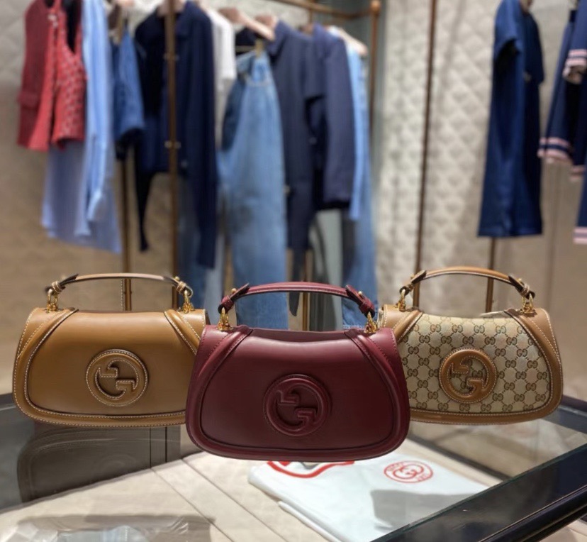Gucci 구찌 인터로킹 G 캔버스 탑핸들 숄더백 블랙 레더 아이보리 815714 6