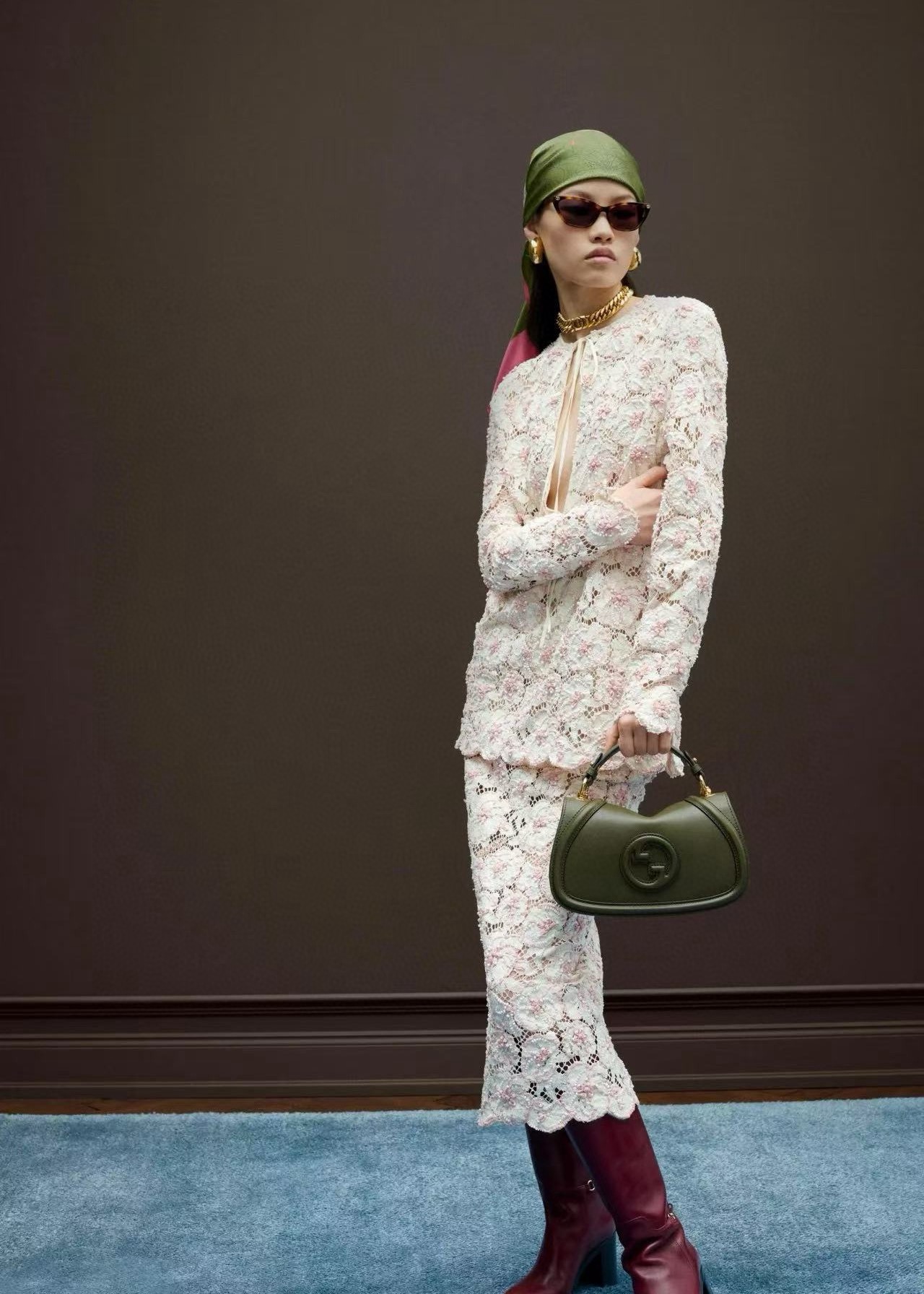 Gucci 구찌 인터로킹 G 캔버스 탑핸들 숄더백 블랙 레더 아이보리 815714 1